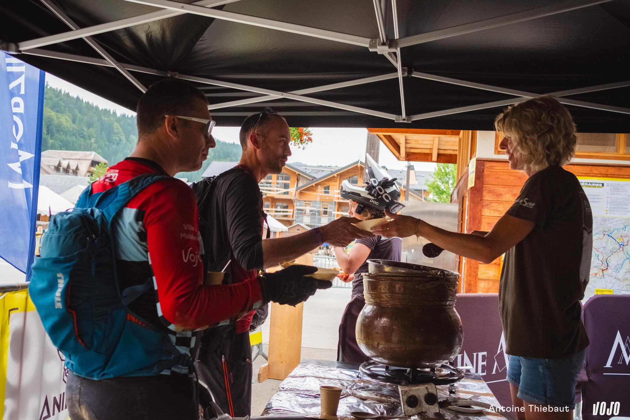 https://www.vojomag.com/app/uploads/2024/06/pass portes du soleil chatel rando vtt 2024 vojo paul humbert 94.jpg