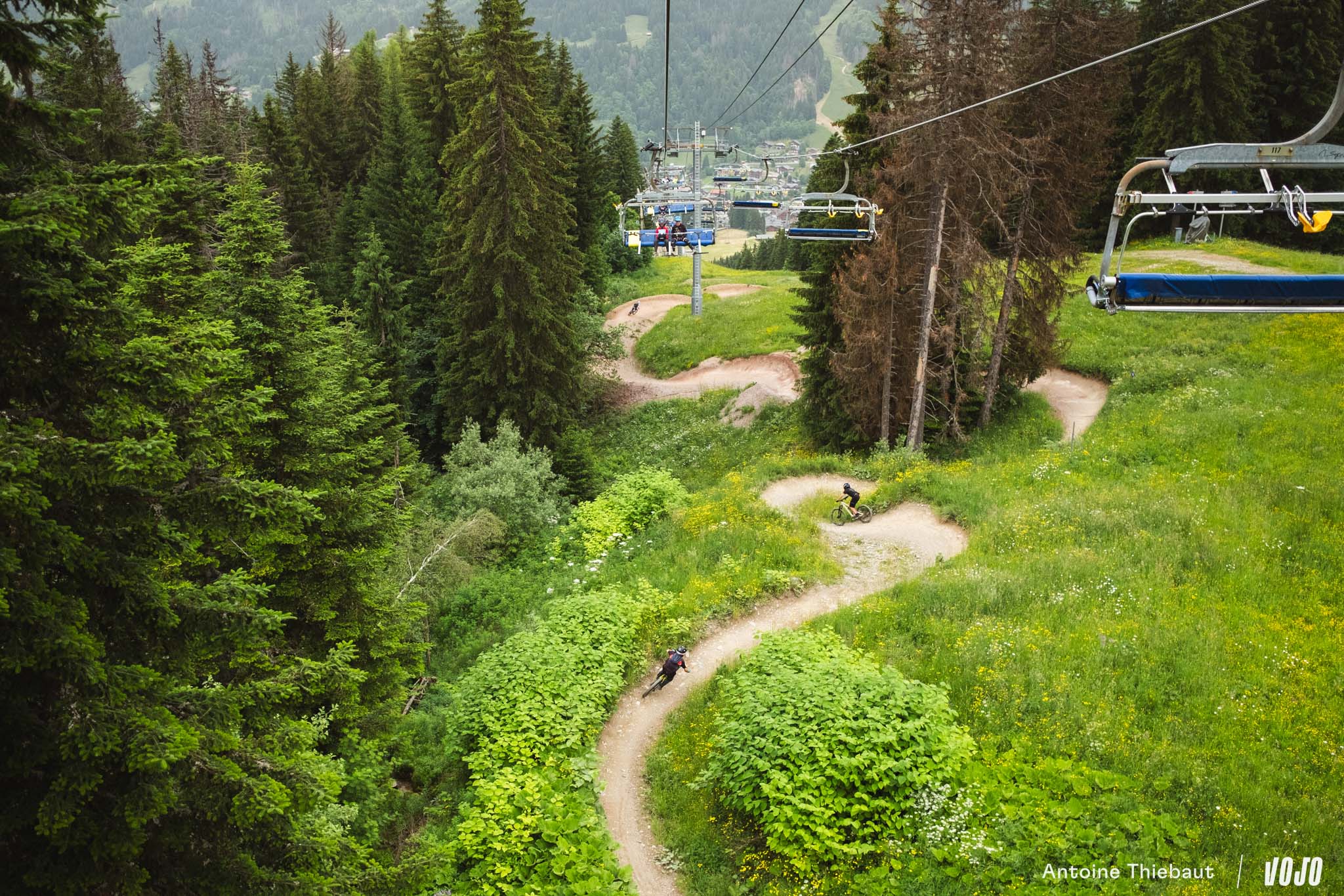 https://www.vojomag.com/app/uploads/2024/06/pass portes du soleil chatel rando vtt 2024 vojo paul humbert 77.jpg
