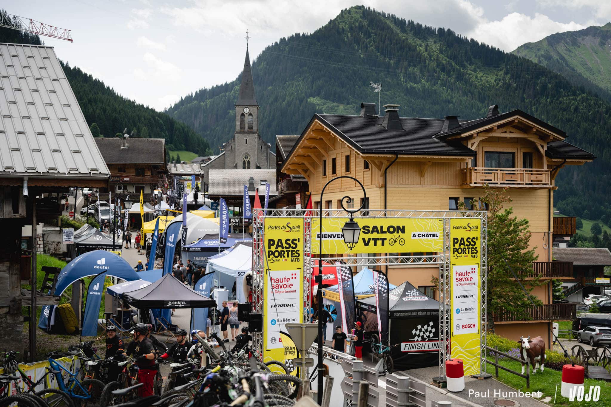 https://www.vojomag.com/app/uploads/2024/06/pass portes du soleil chatel salon 2024 vojo paul humbert 120.jpg