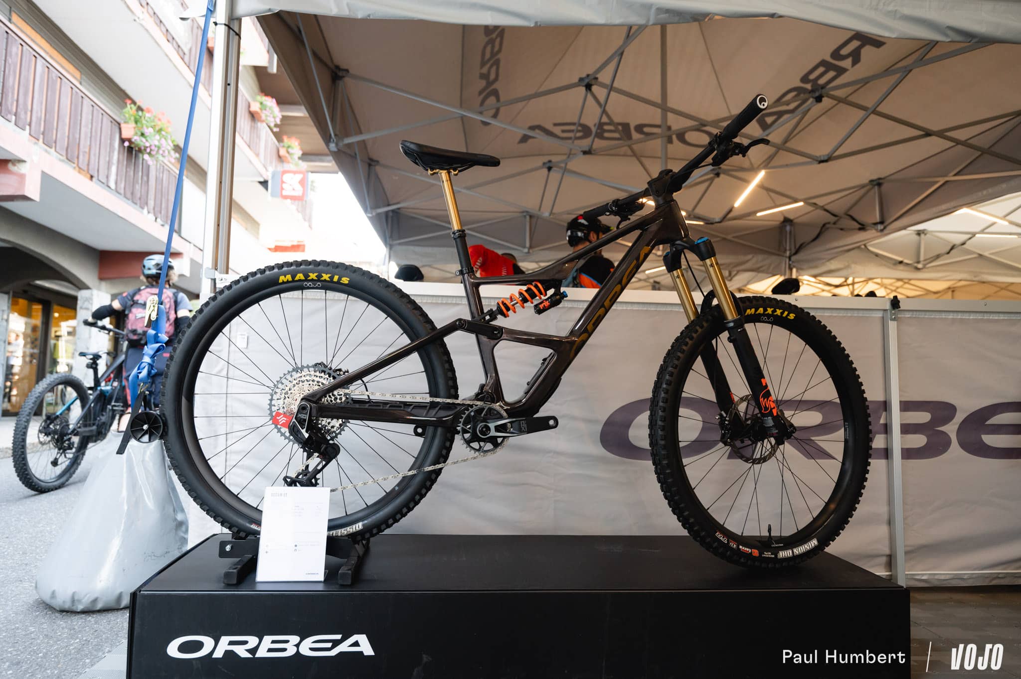 https://www.vojomag.com/app/uploads/2024/06/pass portes du soleil chatel salon 2024 vojo paul humbert 18.jpg