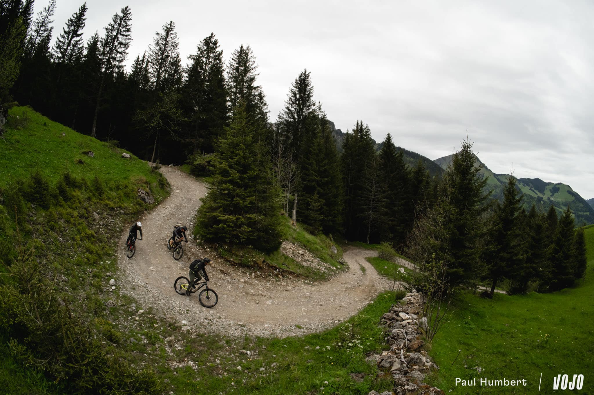 https://www.vojomag.com/app/uploads/2024/06/pass portes passportes vttae ebike reco chatel 2024 vojo paul humbert 19 1.jpg