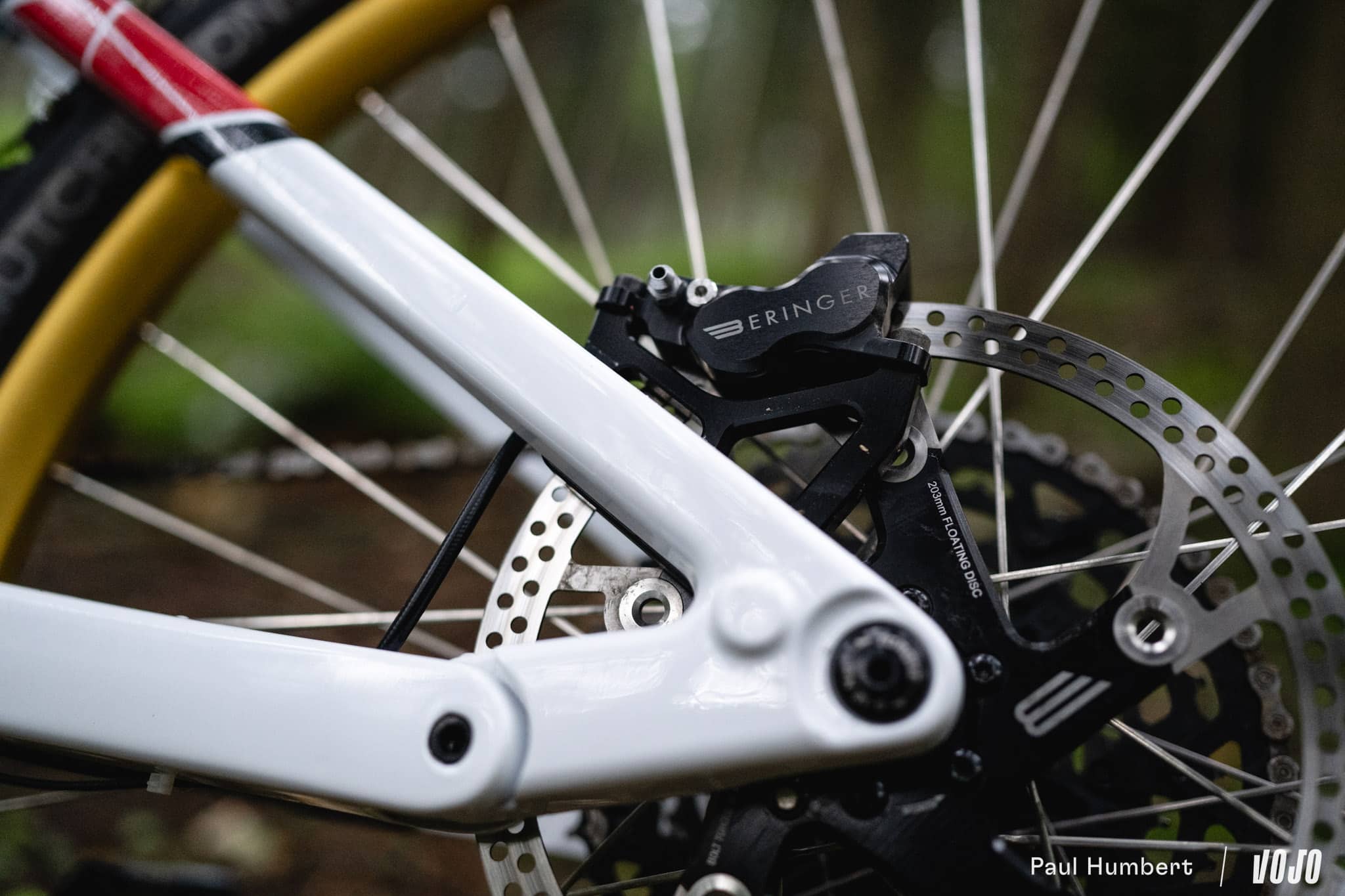https://www.vojomag.com/app/uploads/2024/06/test freins vttae vtt beringer ebike 2024 vojo paul humbert 42.jpg