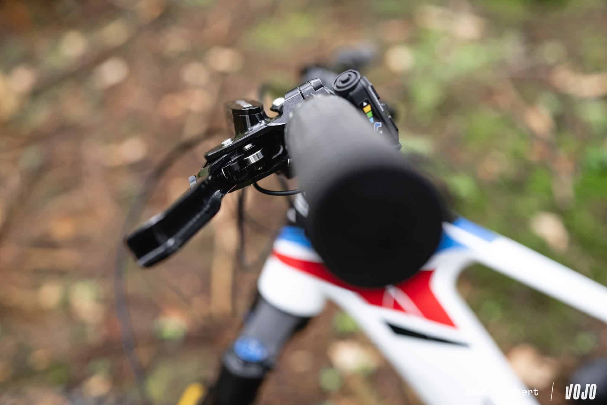 https://www.vojomag.com/app/uploads/2024/06/test freins vttae vtt beringer ebike 2024 vojo paul humbert 47.jpg