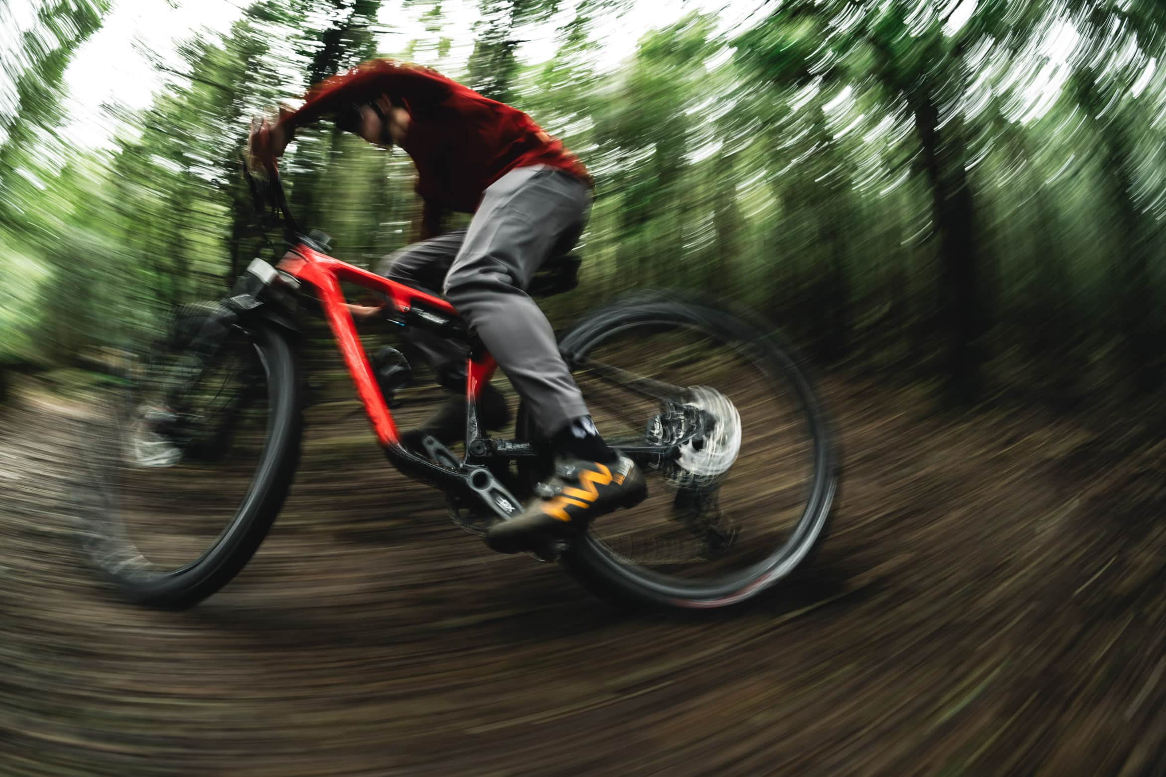 https://www.vojomag.com/app/uploads/2024/07/Manitou R8 Pro XC Lancement Vojo A.Protano 10.jpg
