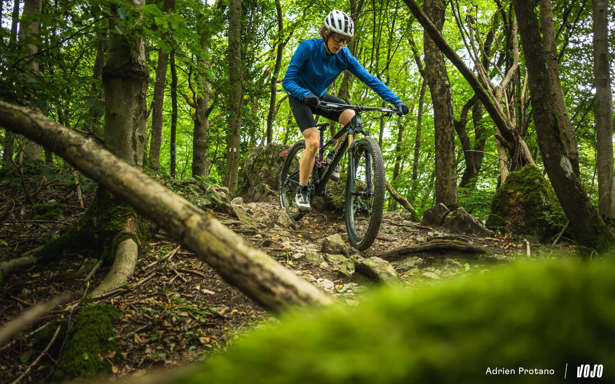 https://www.vojomag.com/app/uploads/2024/07/Mondraker F Podium 2024 Test Vojo A.Protano 1 26.jpg