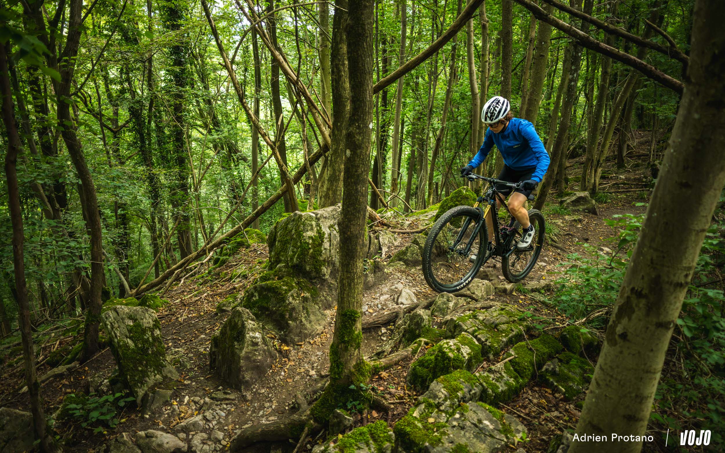 https://www.vojomag.com/app/uploads/2024/07/Mondraker F Podium 2024 Test Vojo A.Protano 1 30.jpg