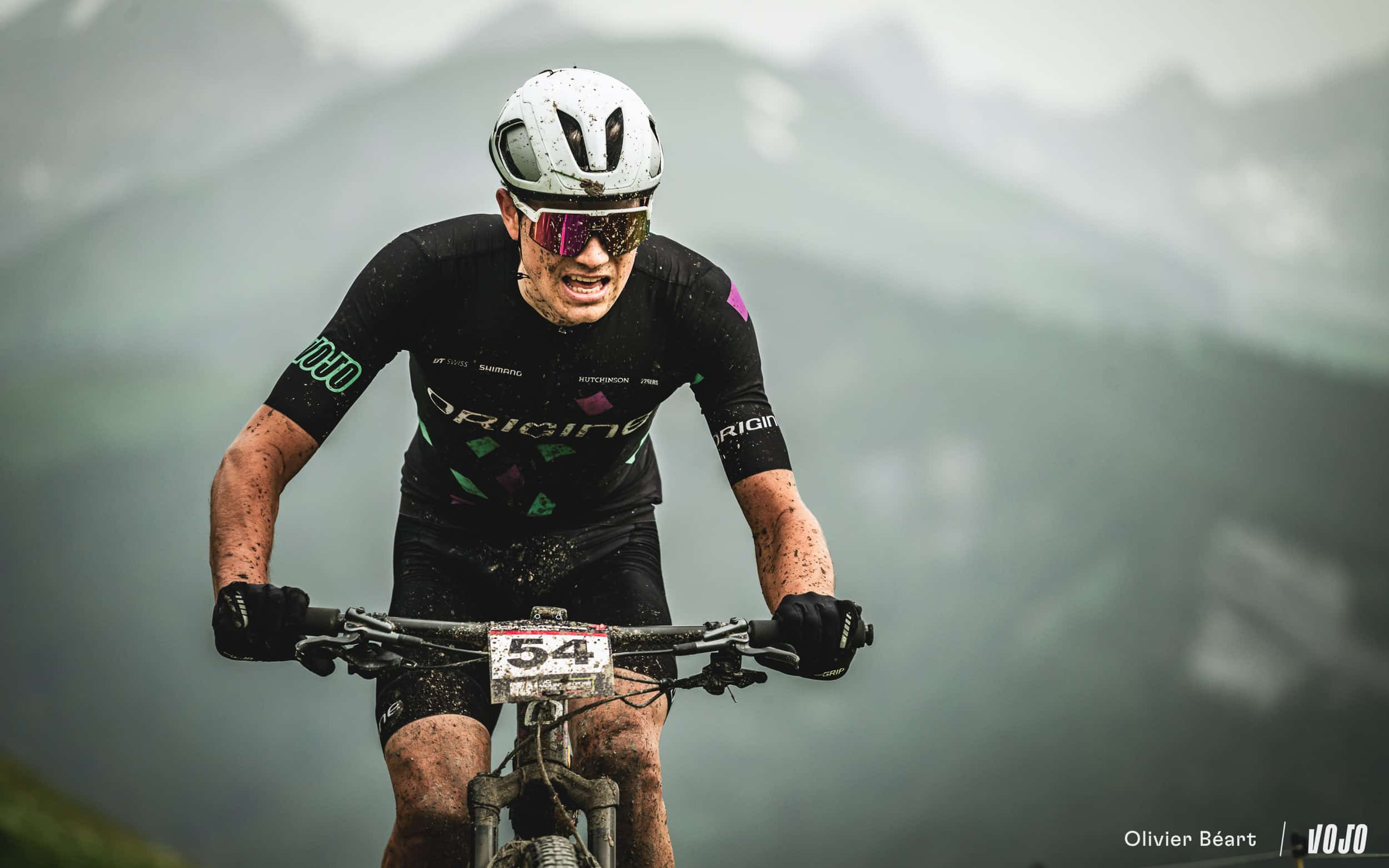 https://www.vojomag.com/app/uploads/2024/07/Origine Vojo Basile Allard Remi Groslambert MB Race 2024 - Copyright Olivier Beart Vojo Magazine 45.jpg