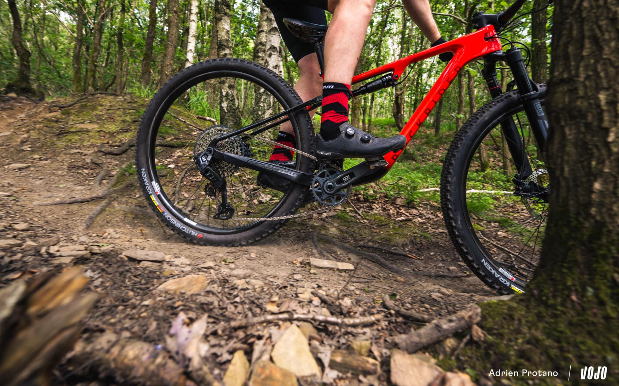 https://www.vojomag.com/app/uploads/2024/07/Rockrider Race 940 S vVS Race 940 S LTD Comparaison 2024 Vojo A.Protano 1 2048x1280.jpg