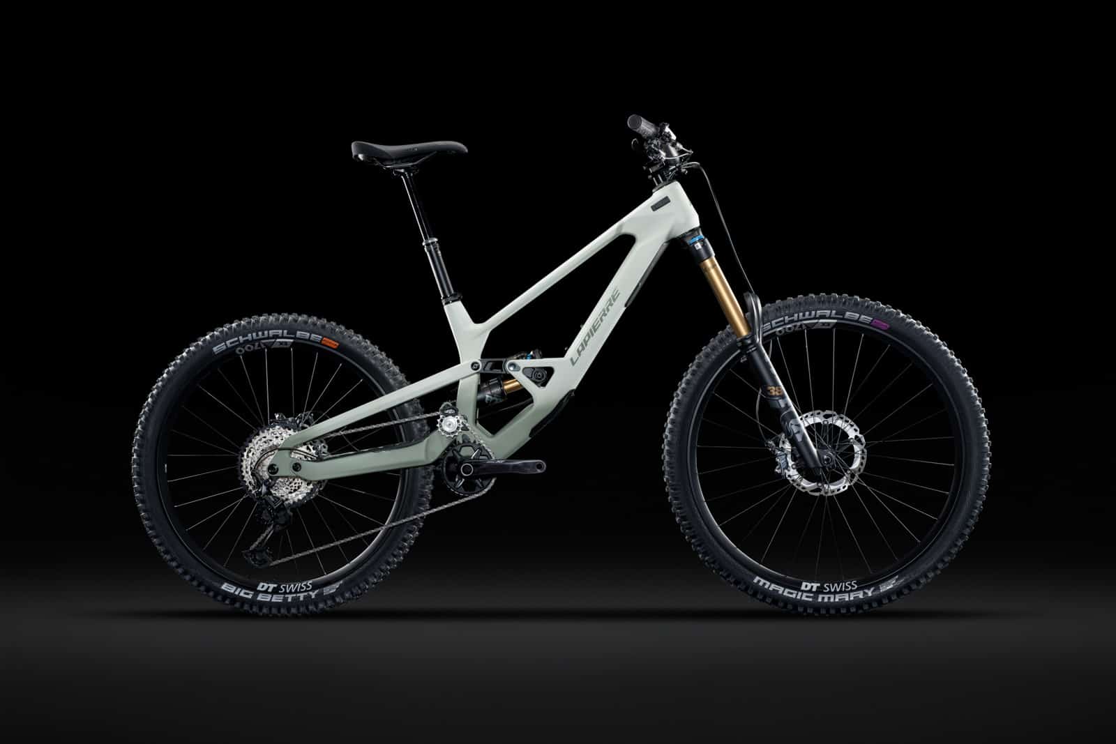 https://www.vojomag.com/app/uploads/2024/07/Spicy CF 8.9 Lapierre MY24 View 1.jpeg