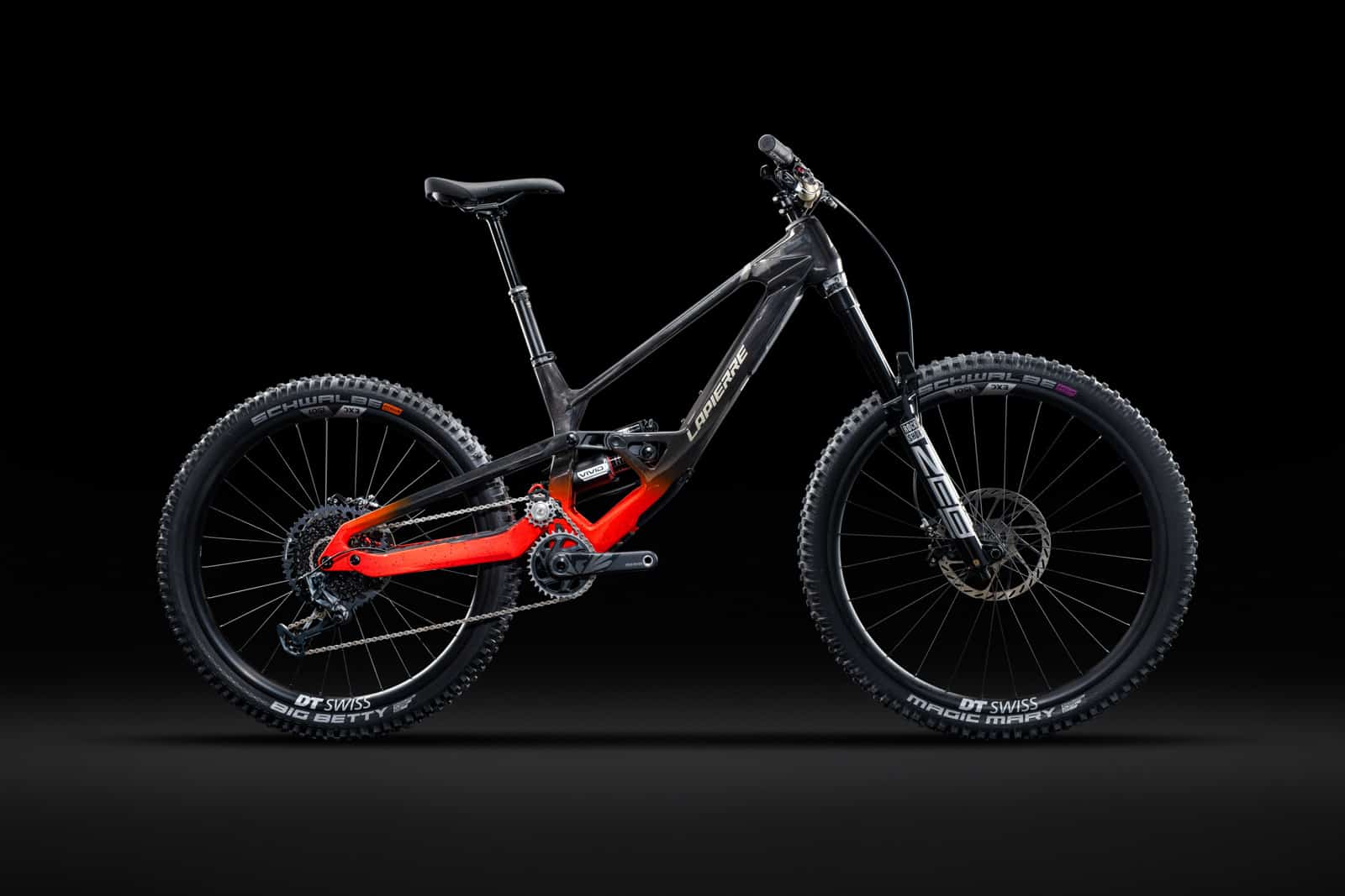 https://www.vojomag.com/app/uploads/2024/07/Spicy CF Team Lapierre MY24 View 1.jpeg
