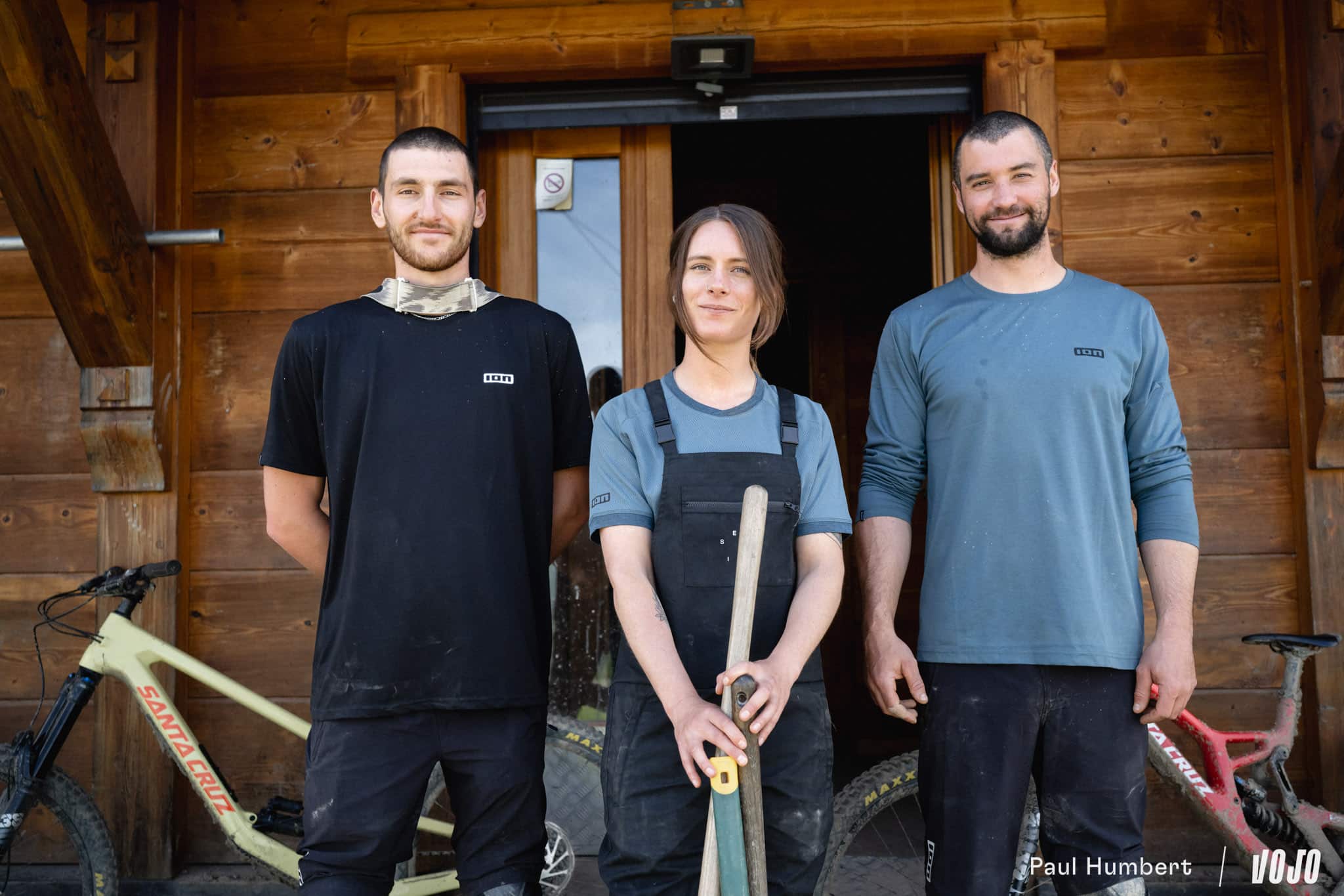https://www.vojomag.com/app/uploads/2024/07/bike patrol morzine pleney shaper bike park 2024 vojo paul humbert 25.jpg