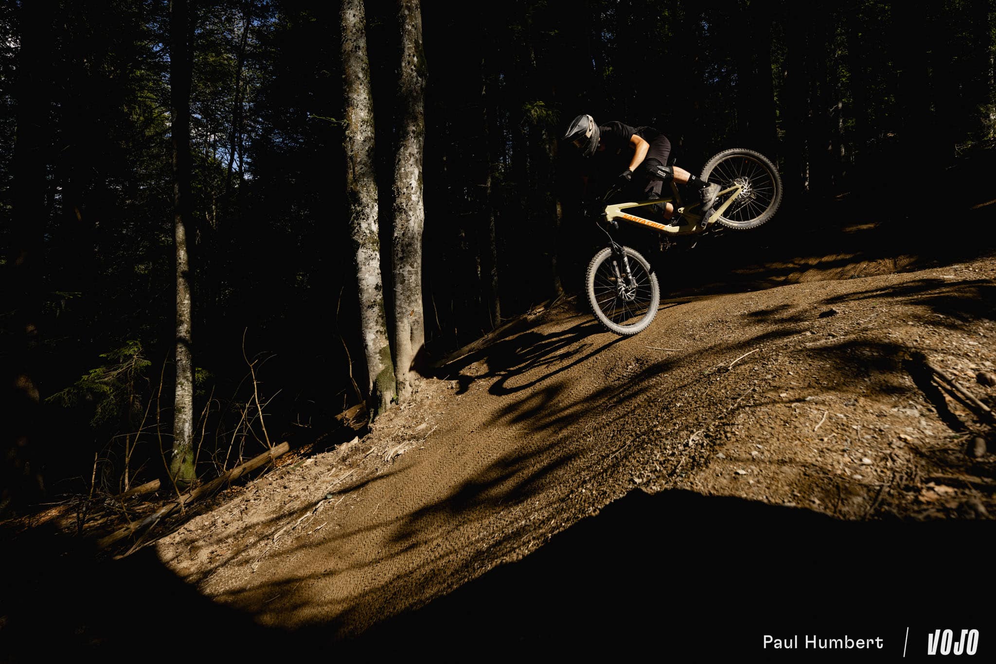 https://www.vojomag.com/app/uploads/2024/07/bike patrol morzine pleney shaper bike park 2024 vojo paul humbert 45.jpg