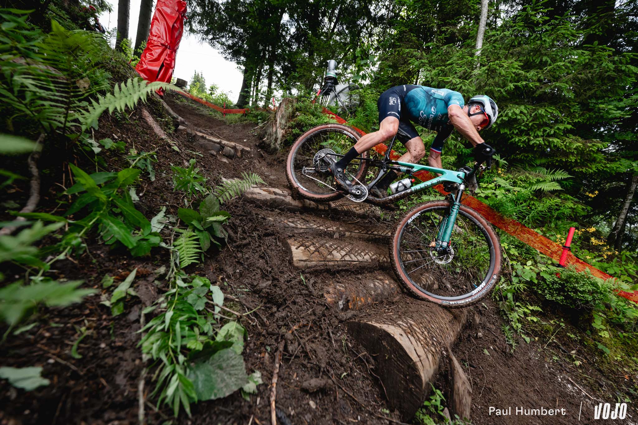 https://www.vojomag.com/app/uploads/2024/07/xco hommes elite les gets 2024 vojo paul humbert 28.jpg