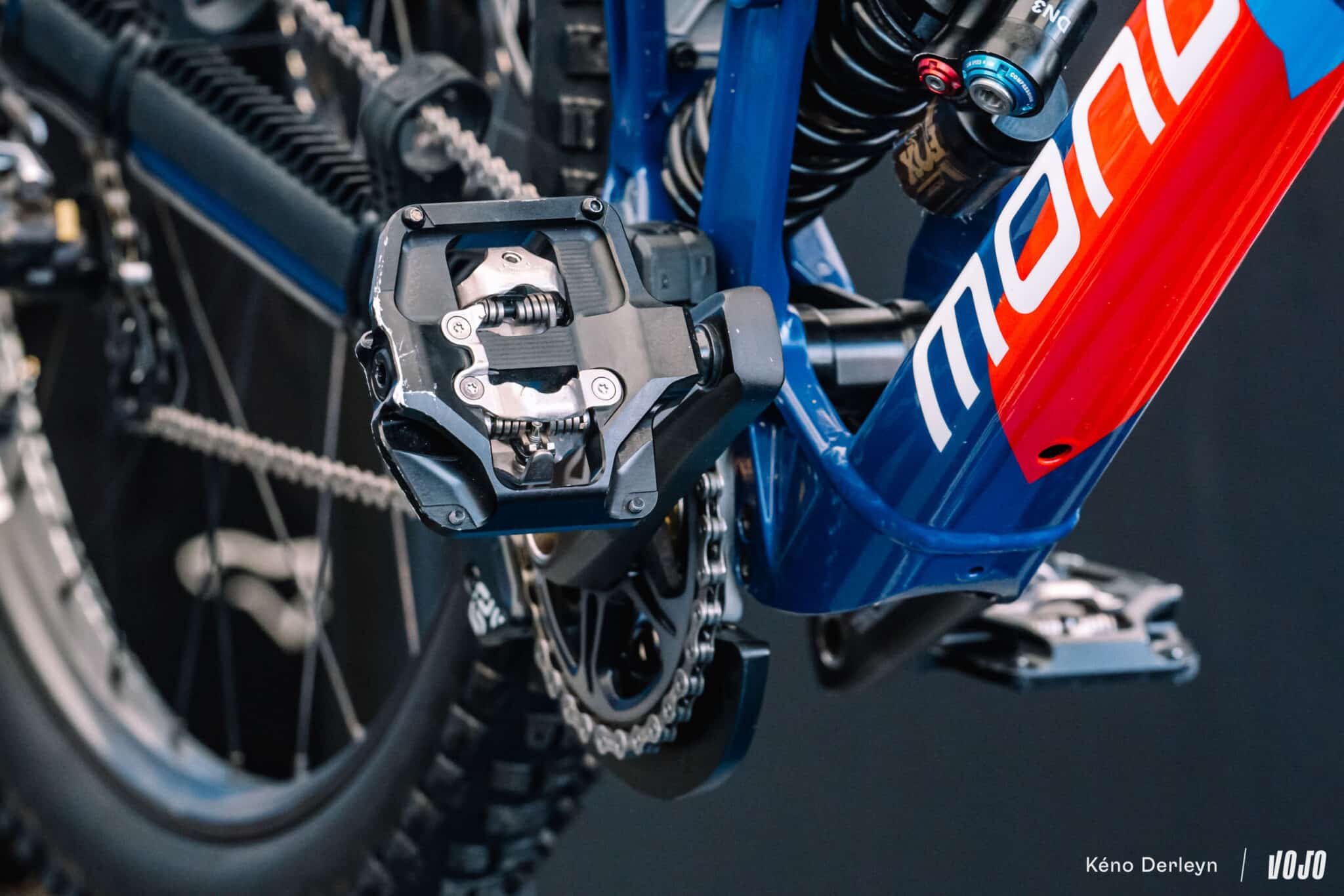 https://www.vojomag.com/app/uploads/2024/08/bike check vtt dh vallnord andorre championnat monde vojo paul humbert 25.jpg