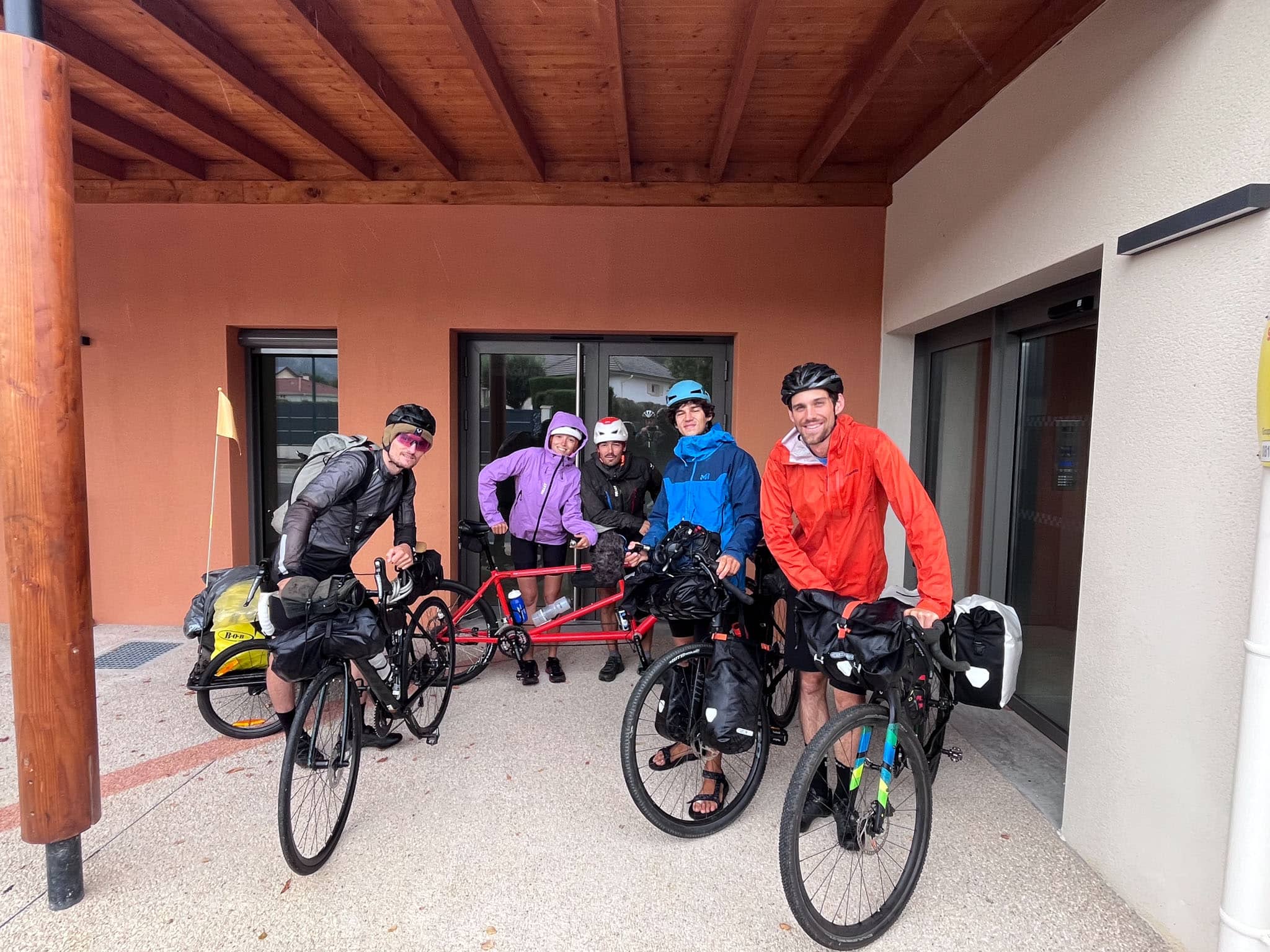 https://www.vojomag.com/app/uploads/2024/11/bergamont grandurance 8 paris chamonix julien bevillard vojo paul humbert 63.jpg