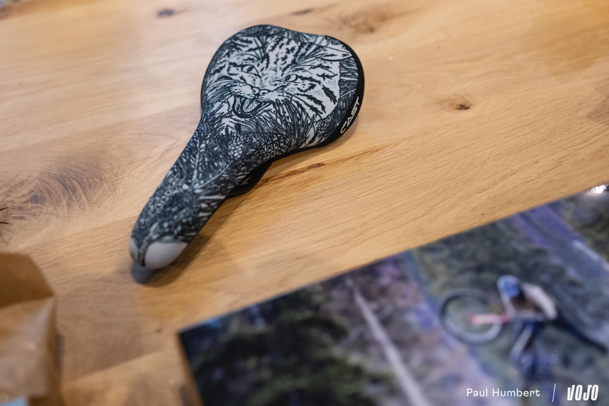 https://www.vojomag.com/app/uploads/2024/12/cast components probikeshop minnaar wills macaskill callaghan holonko rochon selle pneu cintre 2024 vojo paul humbert 5.jpg