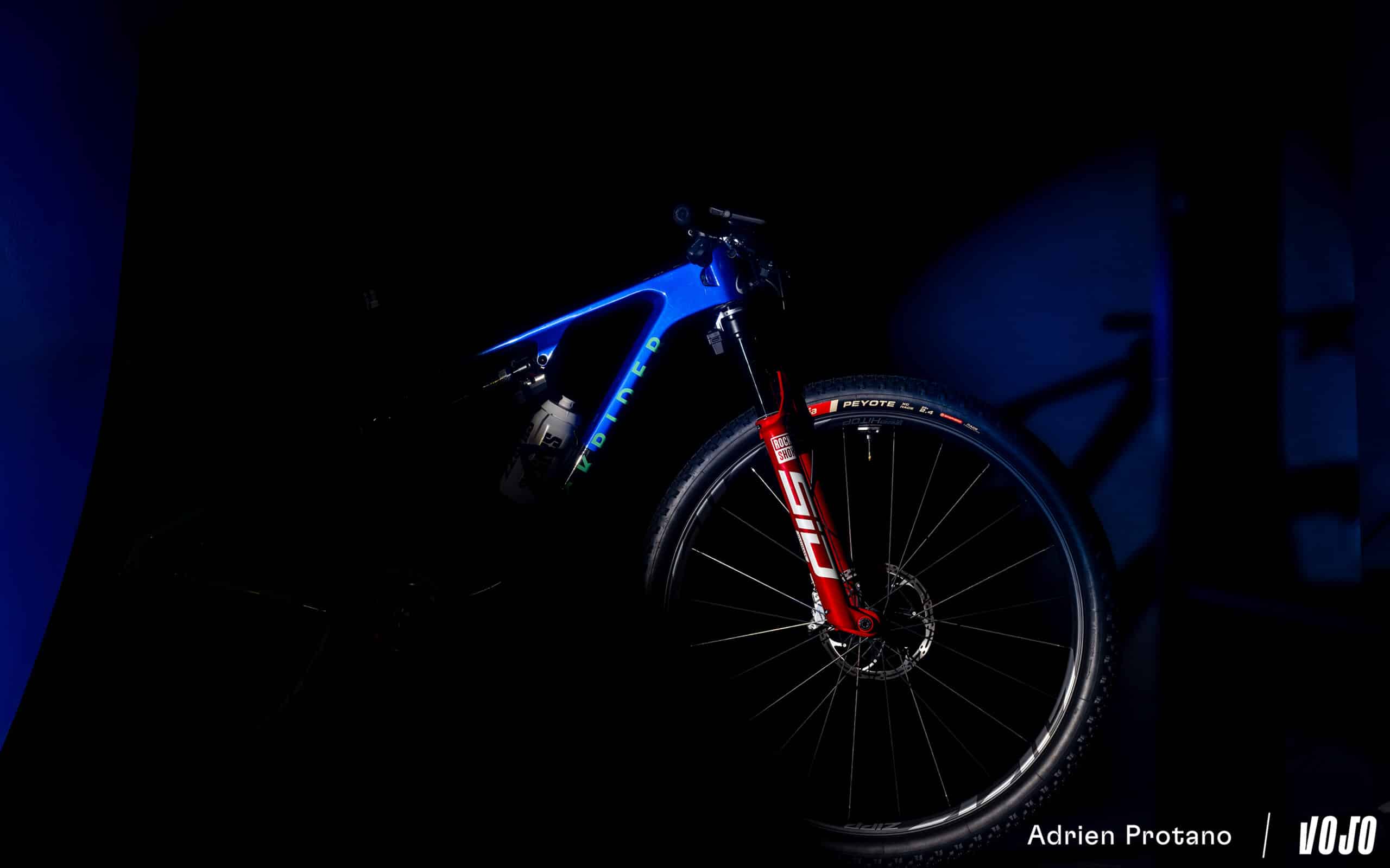 https://www.vojomag.com/app/uploads/2025/01/Decathlon Ford Racing Team 2 Avis Test Vojo A.Protano 1 scaled.jpg