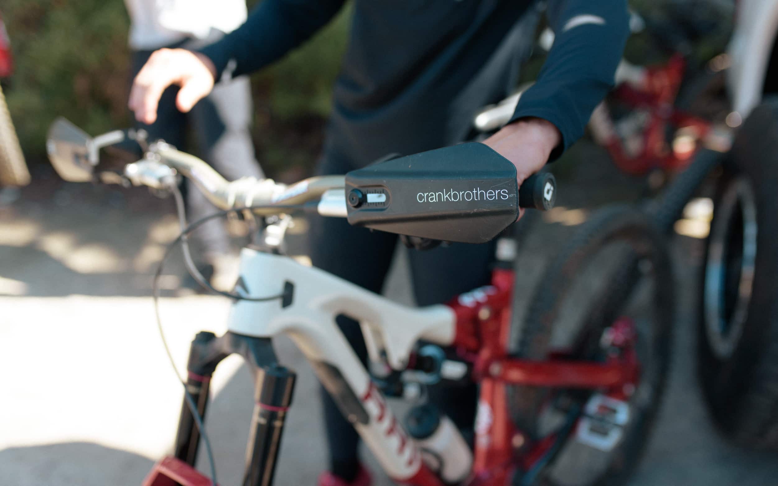 https://www.vojomag.com/app/uploads/2025/03/Crankbrothers Guardian 2025 Vojo test Avis 2 Vojo A.Protano 1 2.jpg