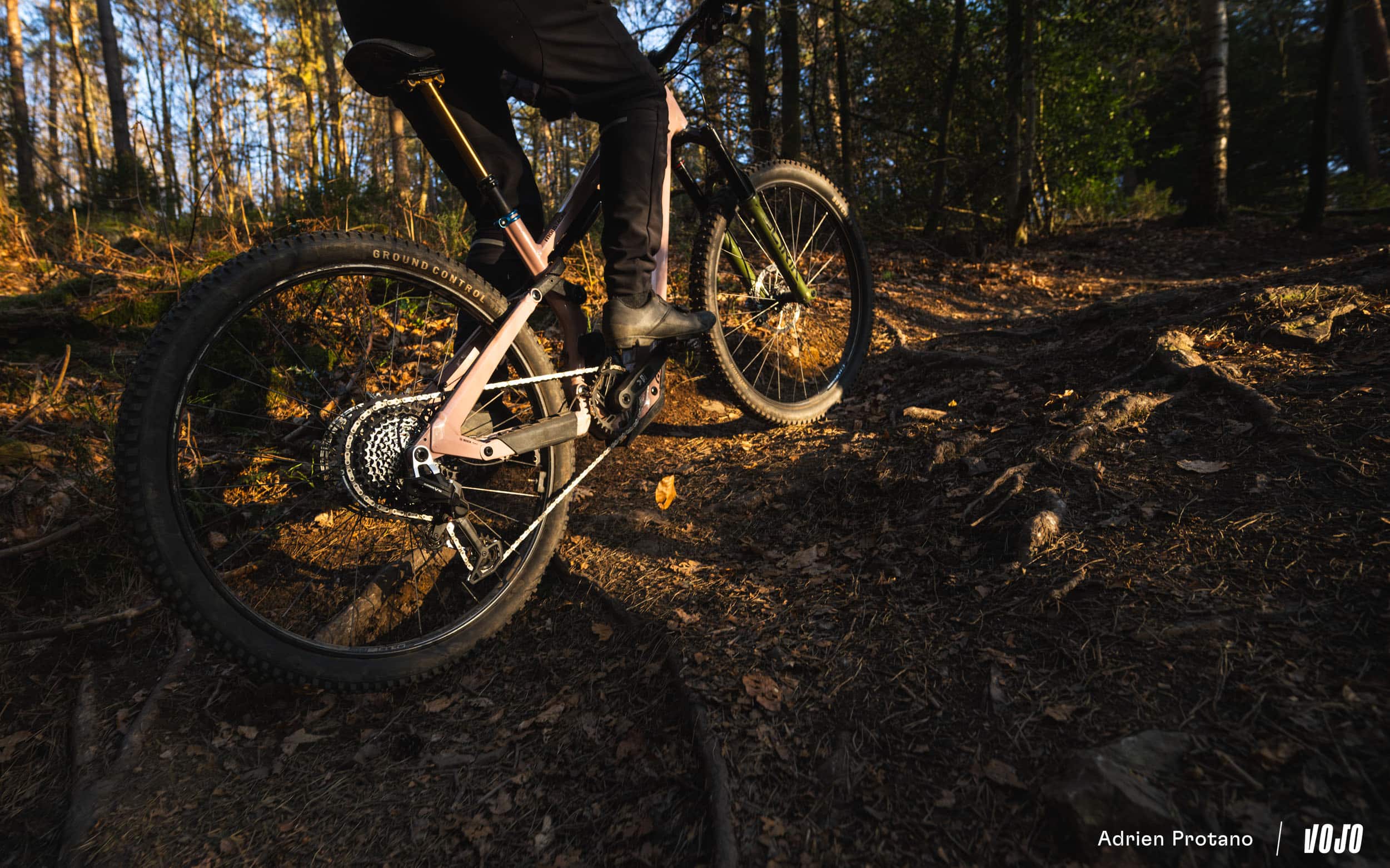 https://www.vojomag.com/app/uploads/2025/03/Transmission Sram 90 2025 Vojo test Avis 2 Vojo A.Protano 1 17 1.jpg