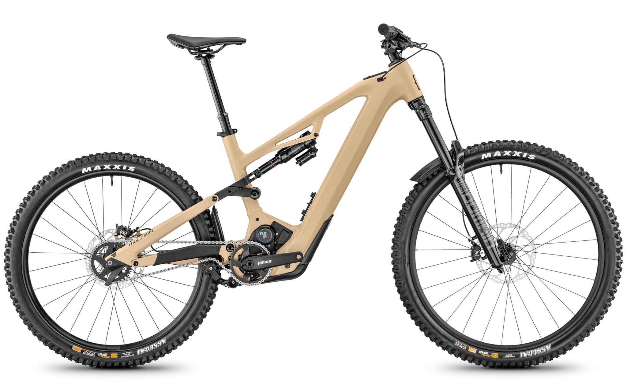 https://www.vojomag.com/app/uploads/2025/04/C67FJL700250 Clutch 160 7 side drivetrain view studio 2048x1280.jpg