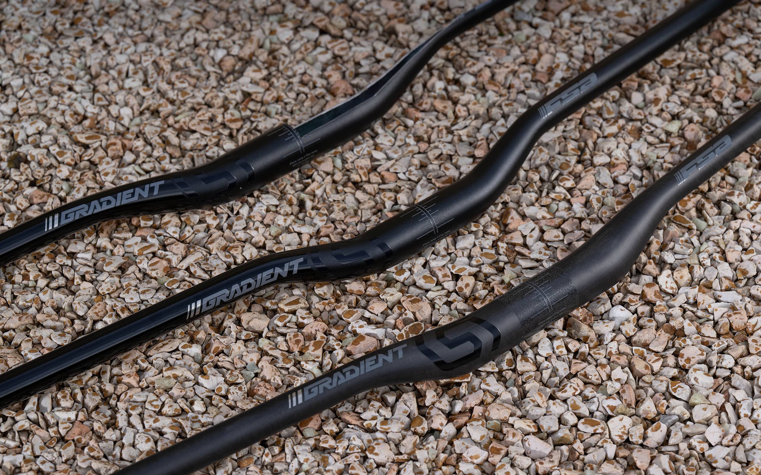 https://www.vojomag.com/app/uploads/2025/04/FSA Gradient cintre 2.jpg