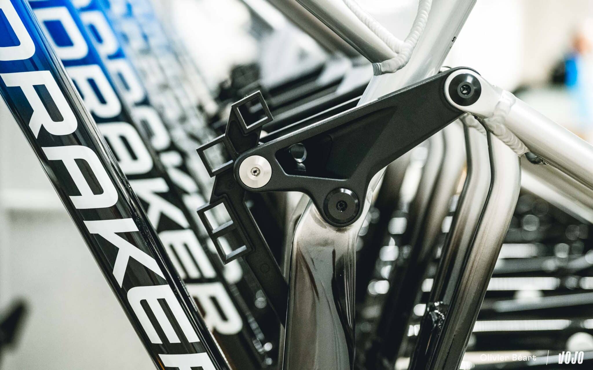 https://www.vojomag.com/app/uploads/2025/04/Mondraker Visit Espagne HQ Valence assemblage production - Copyright Olivier Beart Vojo Magazine 10 2048x1280.jpg