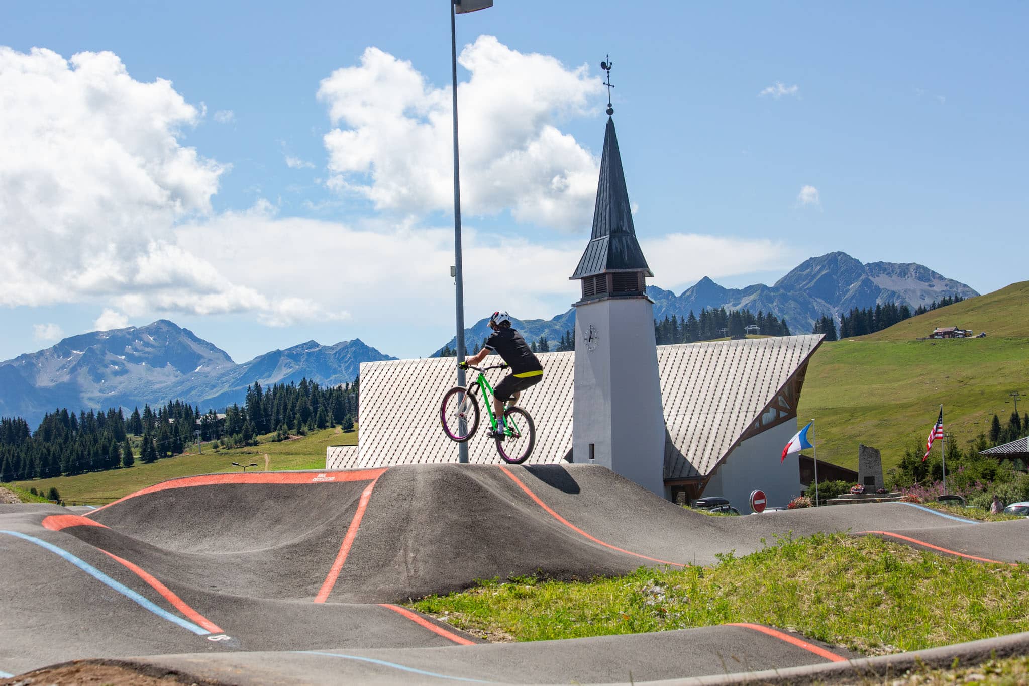 https://www.vojomag.com/app/uploads/2025/04/PumptrackPumptrack Thuria 1596.jpg