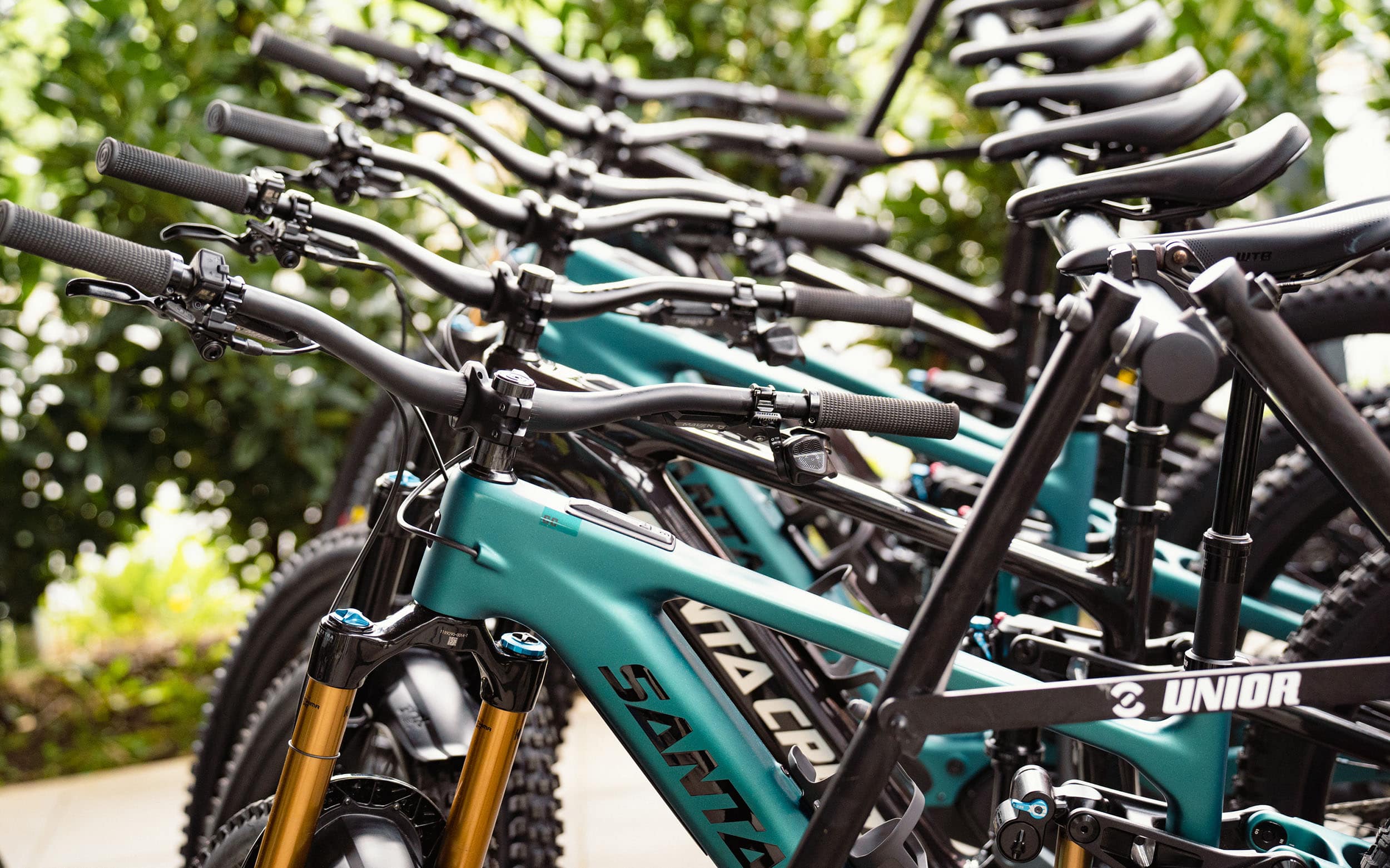 https://www.vojomag.com/app/uploads/2025/04/Santa Cruz Bullit 2025 modeles.jpg