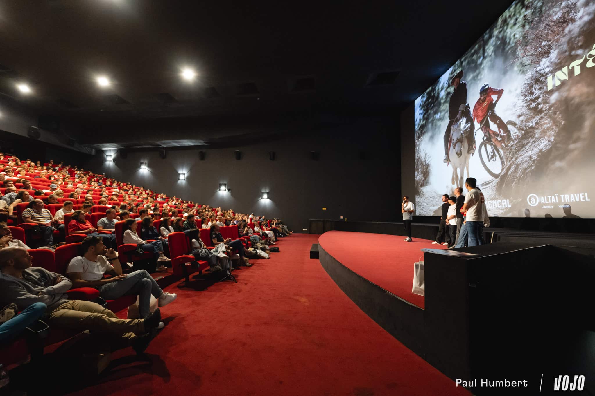 https://www.vojomag.com/app/uploads/2025/04/interview kilian bron mandala nepal annecy 2025 vojo paul humbert 13.jpg