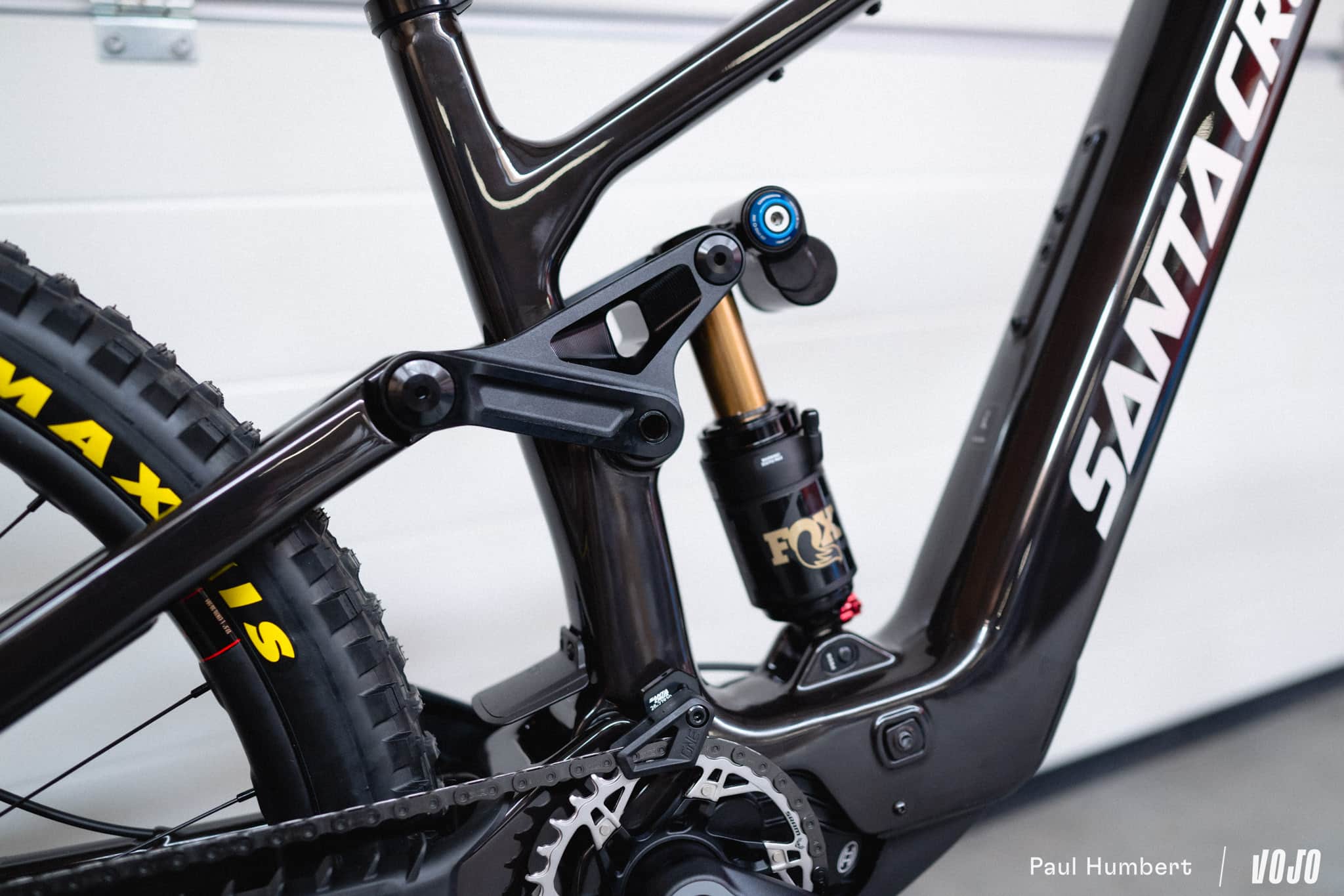 https://www.vojomag.com/app/uploads/2025/04/loic delteil santa cruz podcast lunch ride 2025 vojo paul humbert 3 1.jpg