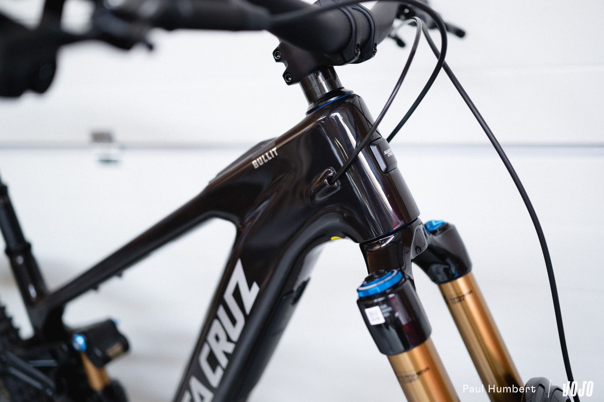 https://www.vojomag.com/app/uploads/2025/04/loic delteil santa cruz podcast lunch ride 2025 vojo paul humbert 8 1.jpg