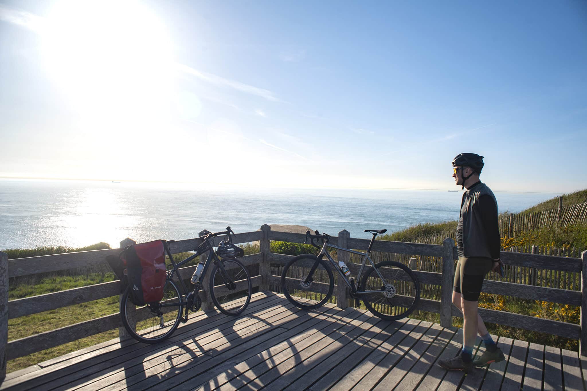 https://www.vojomag.com/app/uploads/2025/05/Cote Opale Gravel. Cap gris nez 2048x1366.jpg