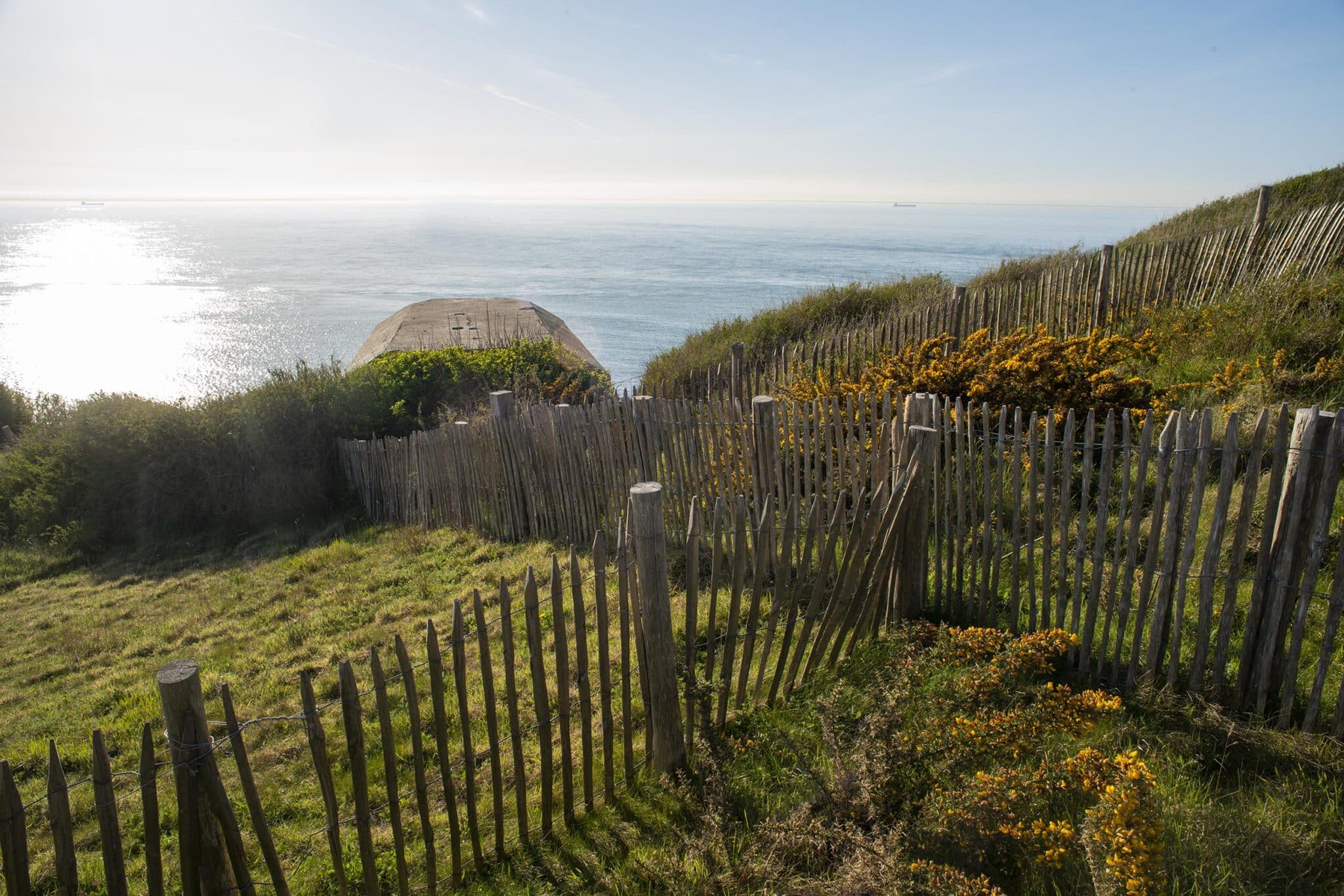 https://www.vojomag.com/app/uploads/2025/05/Cote Opale Gravel. Cap gris nez 2048x1366.jpg