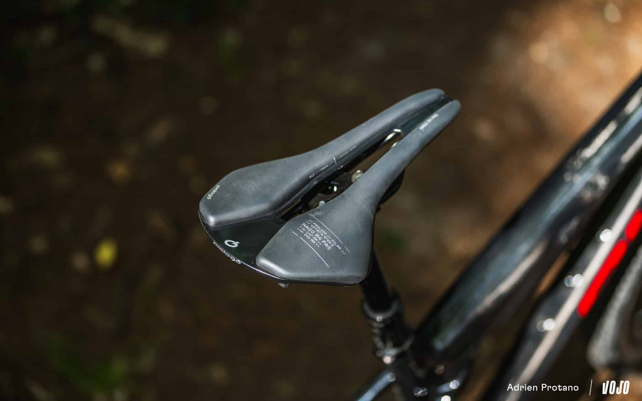 https://www.vojomag.com/app/uploads/2025/05/Mavic AllRoad SL Carbon statique Avis Test comparaison Vojo A.Protano 1 5 2048x1280.jpg