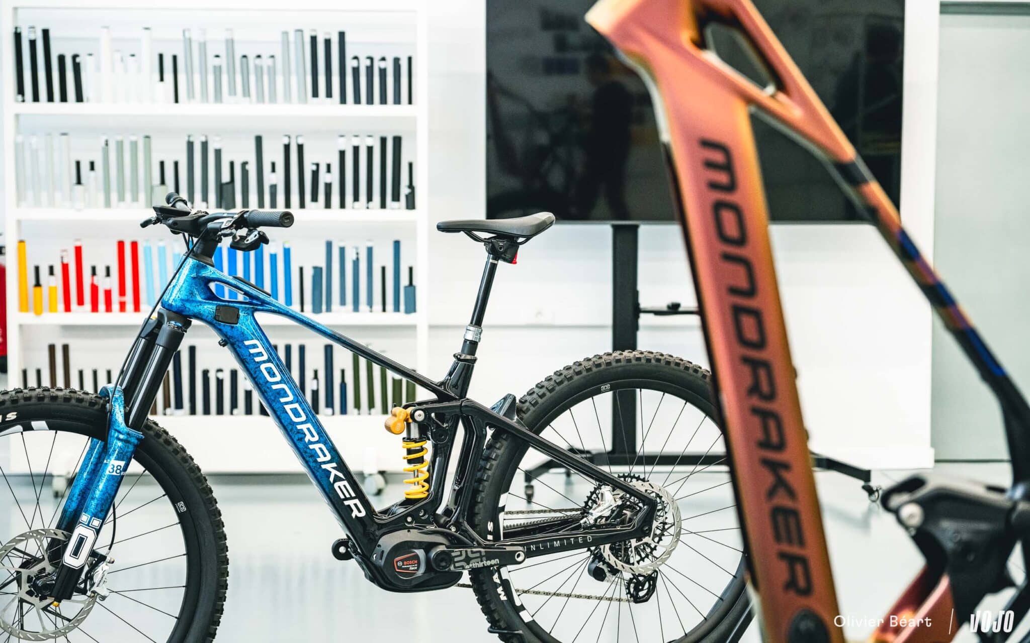 https://www.vojomag.com/app/uploads/2025/05/Mondraker Visit Espagne HQ Valence Design - Copyright Olivier Beart Vojo Magazine 10 2048x1280.jpg