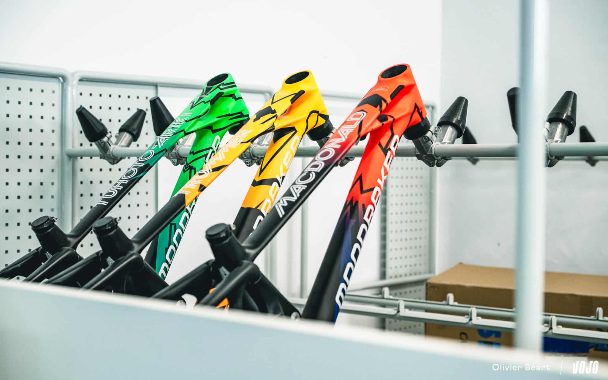 https://www.vojomag.com/app/uploads/2025/05/Mondraker Visit Espagne HQ Valence Design - Copyright Olivier Beart Vojo Magazine 50 2048x1280.jpg