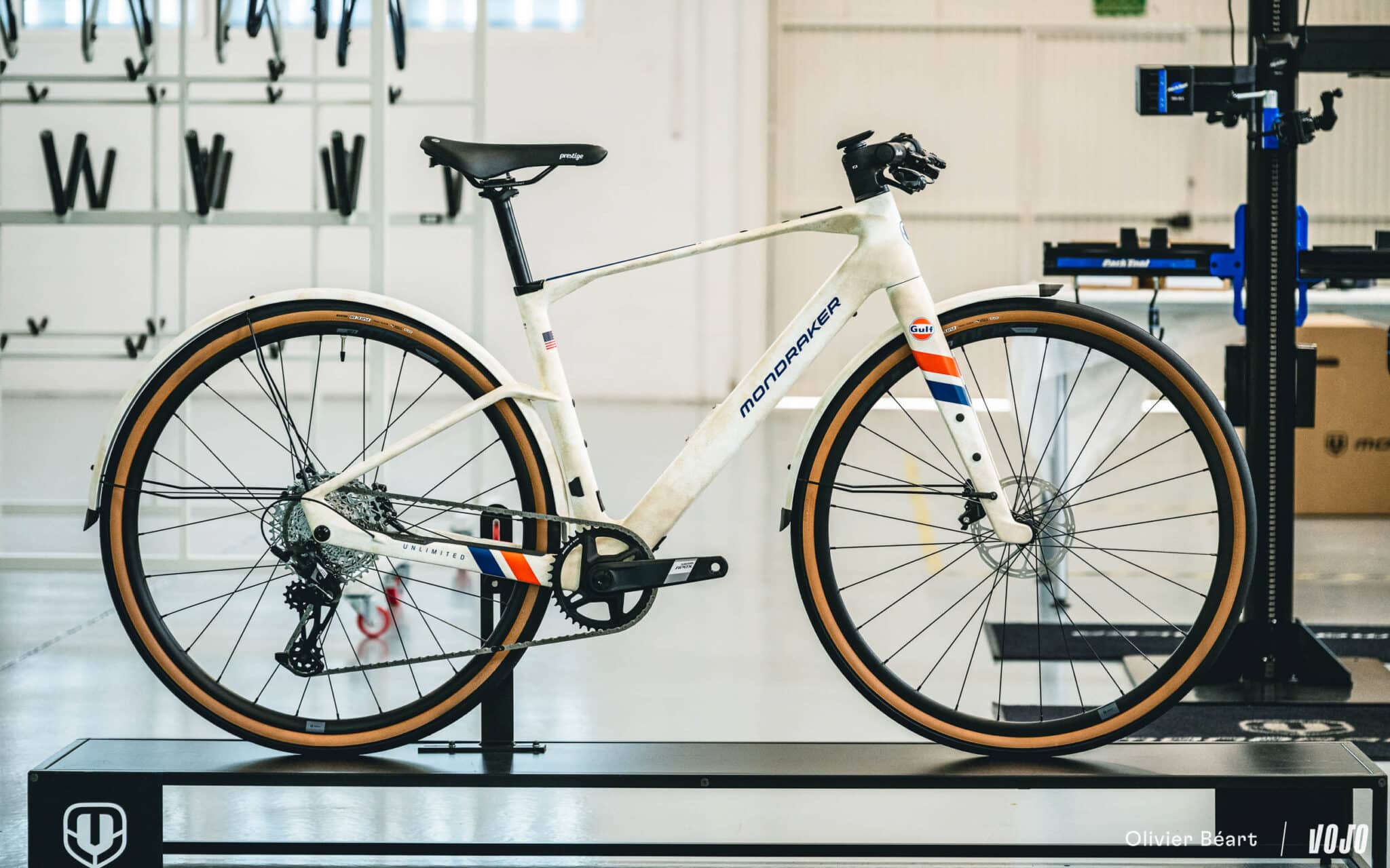 https://www.vojomag.com/app/uploads/2025/02/gravel test mondraker arid 2025 vojo paul humbert 49.jpg