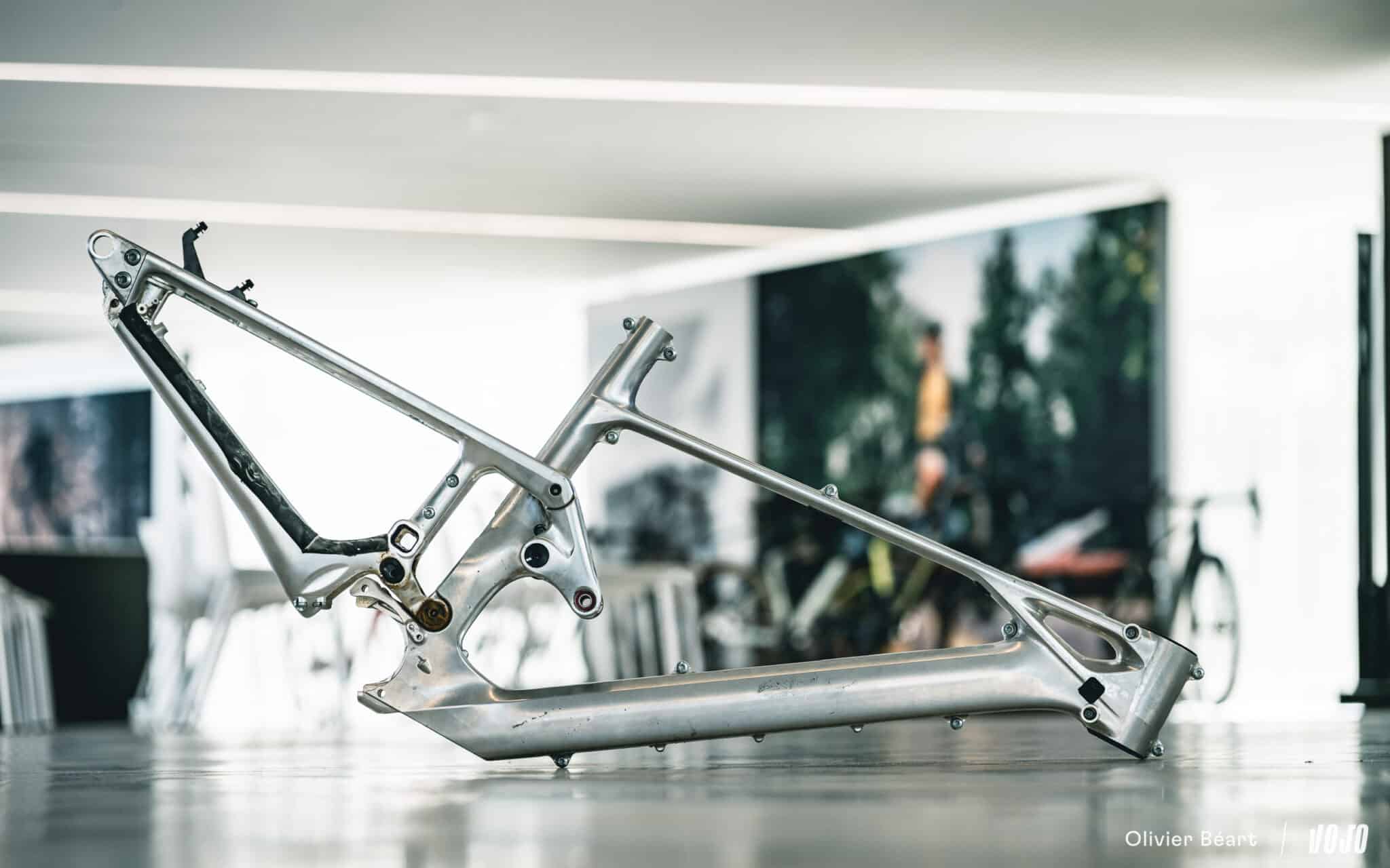 https://www.vojomag.com/app/uploads/2025/05/Mondraker Visit Espagne HQ Valence Design - Copyright Olivier Beart Vojo Magazine 55 2048x1280.jpg