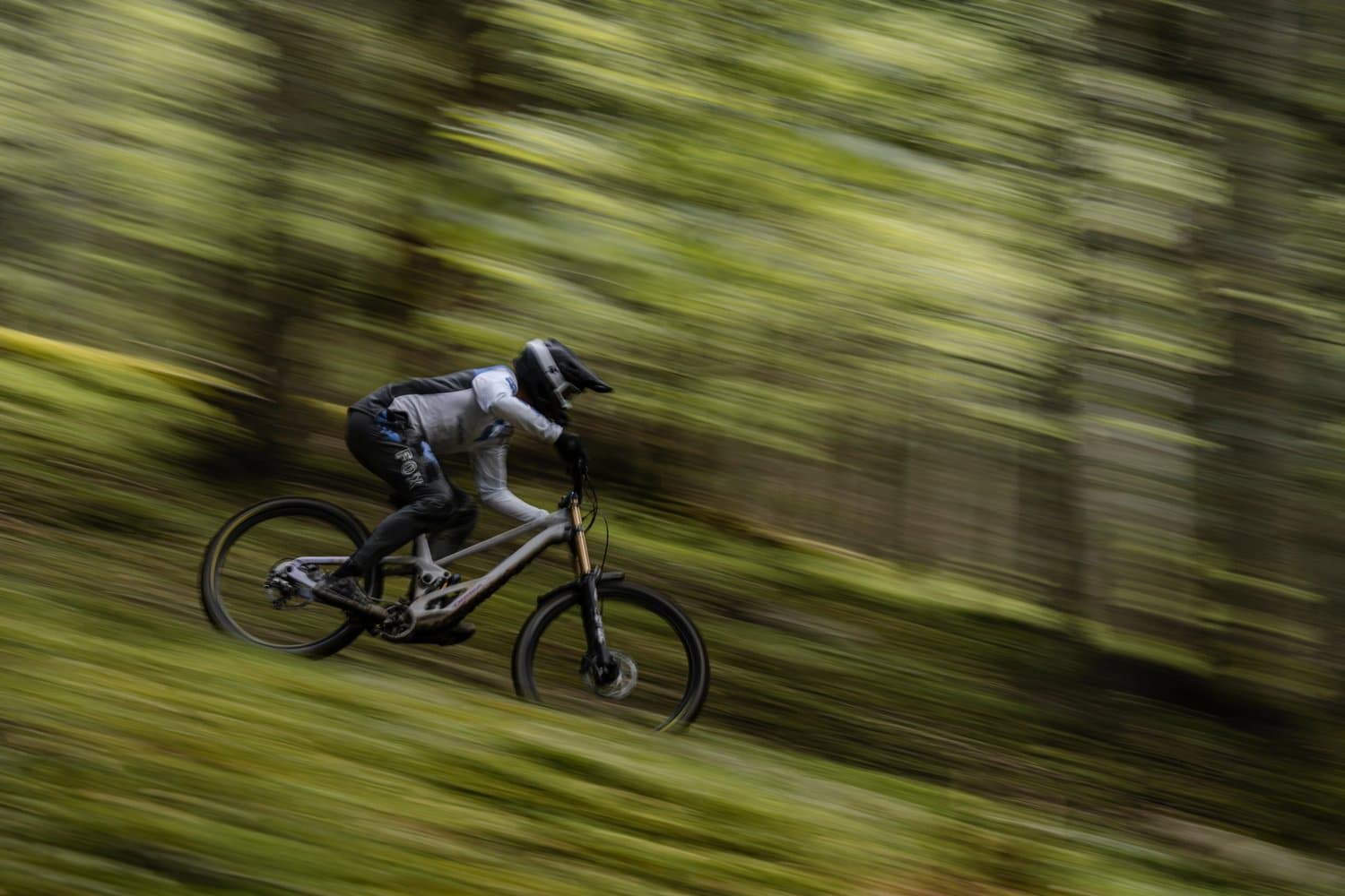 https://www.vojomag.com/app/uploads/2025/05/Orbea Roo Fowler 2048 x 100020.jpg
