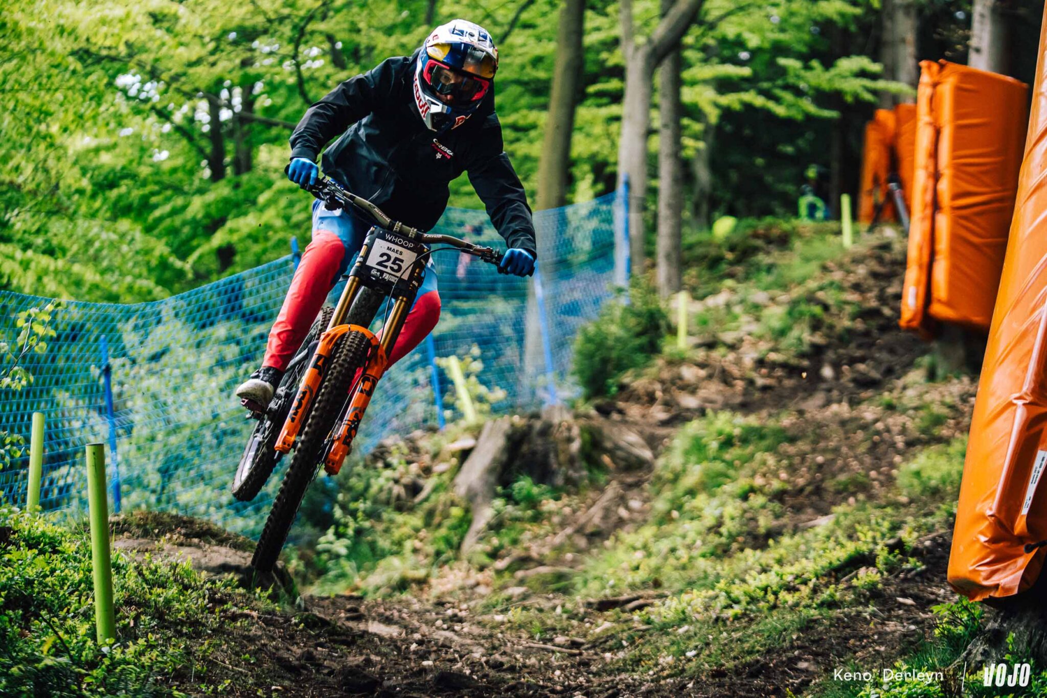 https://www.vojomag.com/app/uploads/2025/05/World Cup DH 1 2025 Bielsko Biala b - Copyright Olivier Beart Vojo Magazine 10 2048x1366.jpg