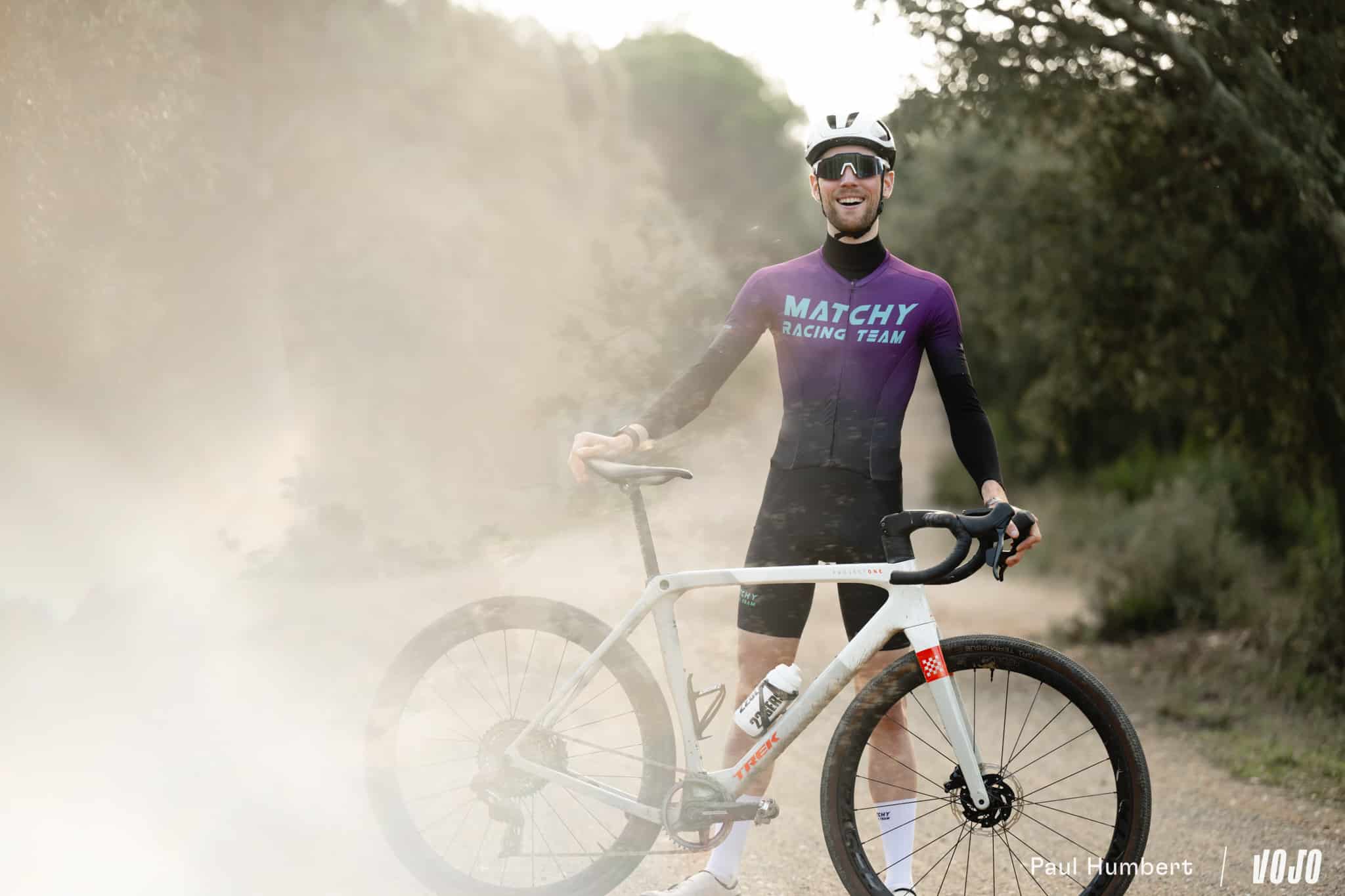 https://www.vojomag.com/app/uploads/2025/05/conseil pros gravel remi groslambert vtt lunch ride 2025 vojo paul humbert 5.jpg