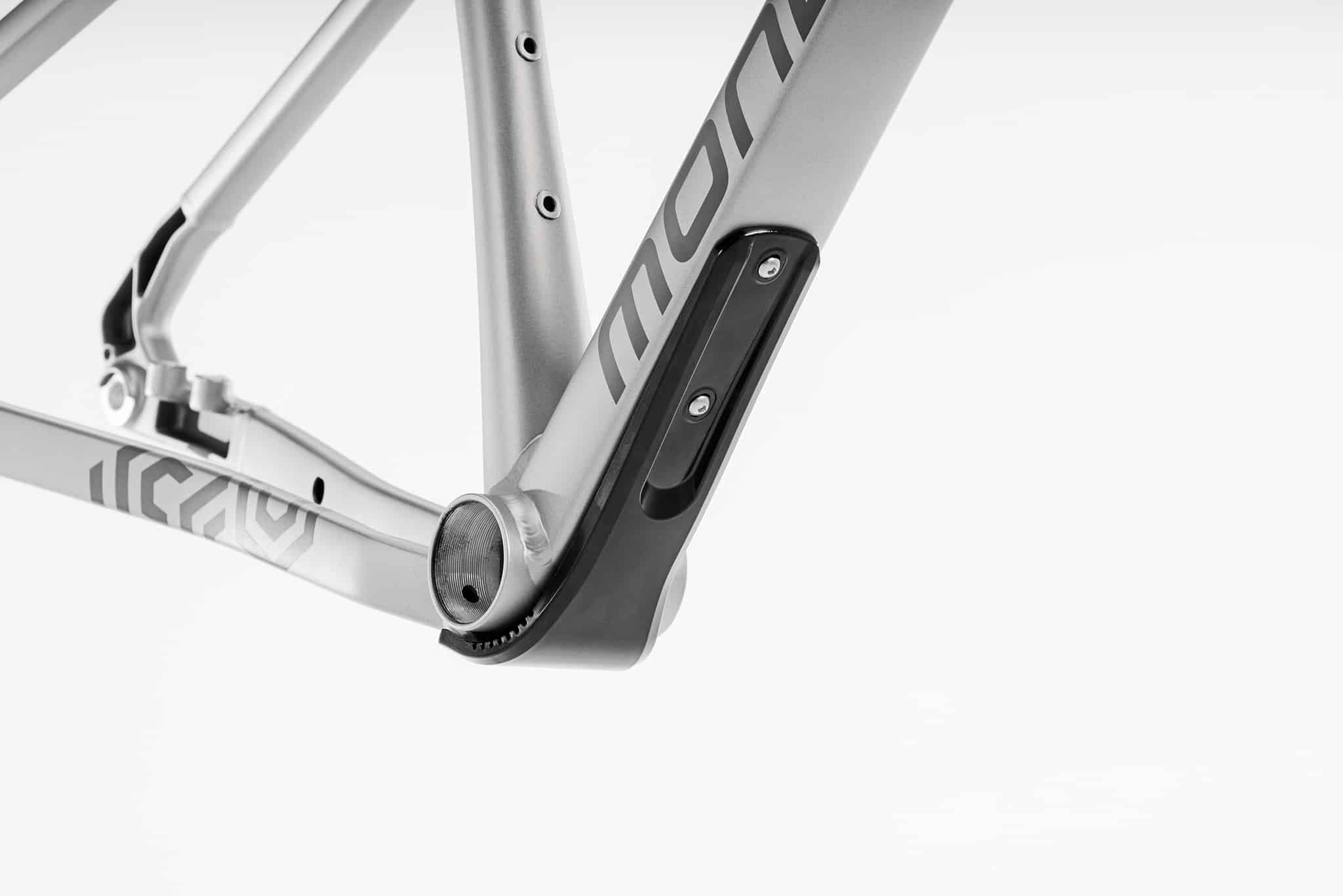 https://www.vojomag.com/app/uploads/2025/05/mondraker arid alu gravel 2025 vojo paul humbert 4.jpg