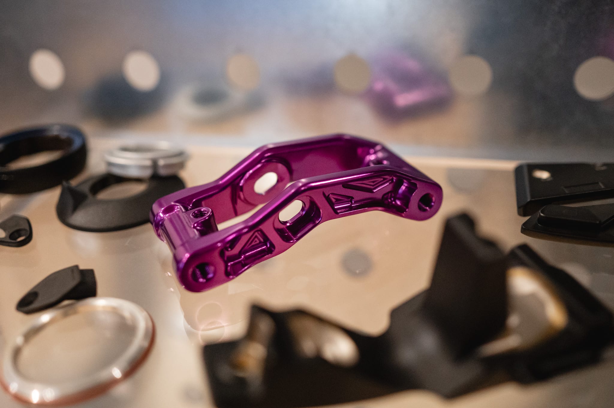 https://www.vojomag.com/app/uploads/2025/05/DH Gravity Link 2048 x 1000.jpg