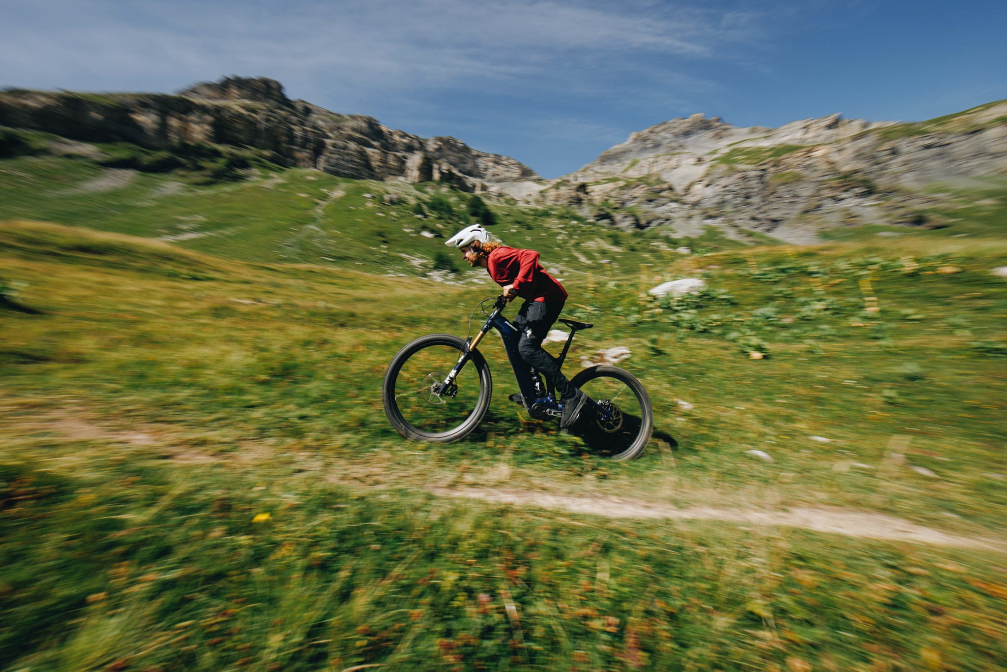 https://www.vojomag.com/app/uploads/2025/05/specialized levo alu 2025 vttae 2.jpg