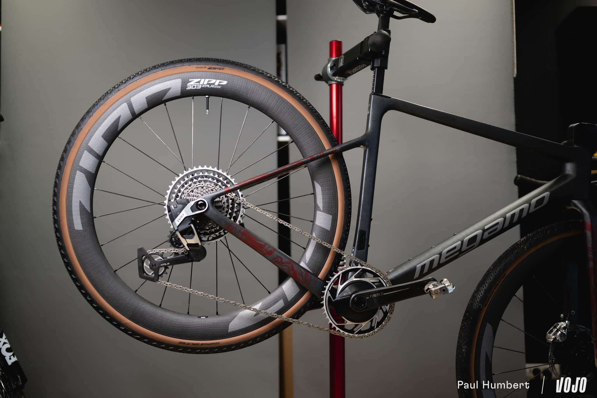 https://www.vojomag.com/app/uploads/2025/05/test megamo silk gravel 2025 vojo paul humbert 47.jpg