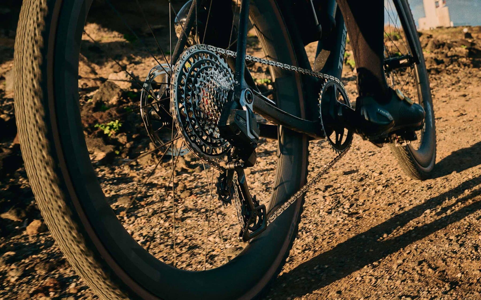 https://www.vojomag.com/app/uploads/2025/06/25 03 11 SRAM Rival Force 0748 1366x2048.jpg