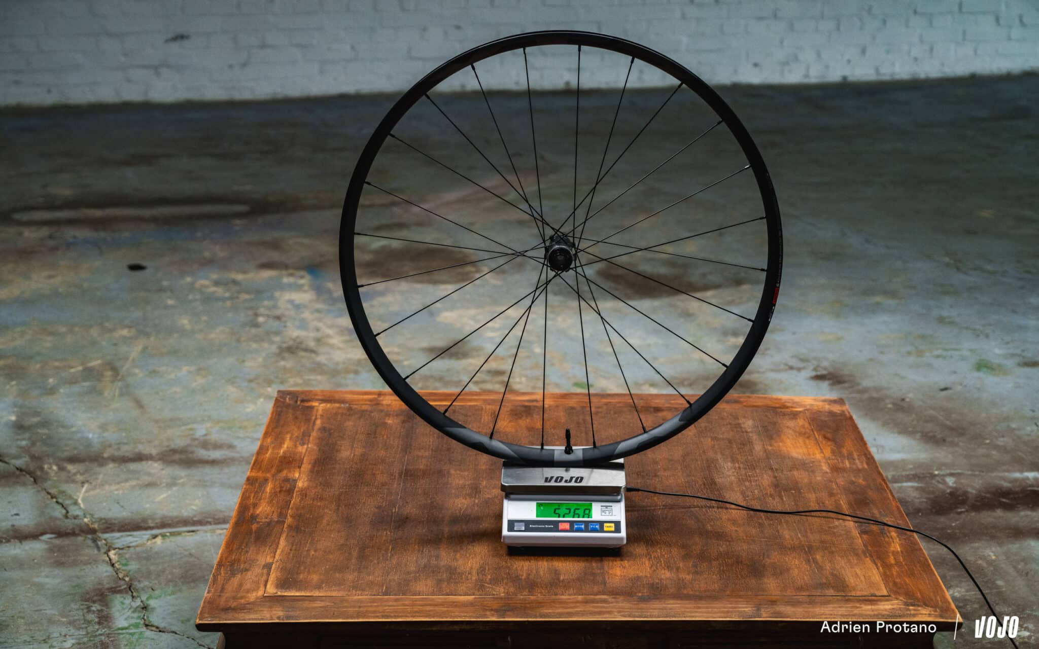 https://www.vojomag.com/app/uploads/2025/06/Shimano XTR DI2 2025 VTT XC Avis Test comparaison Vojo A.Protano 38 2048x1280.jpg
