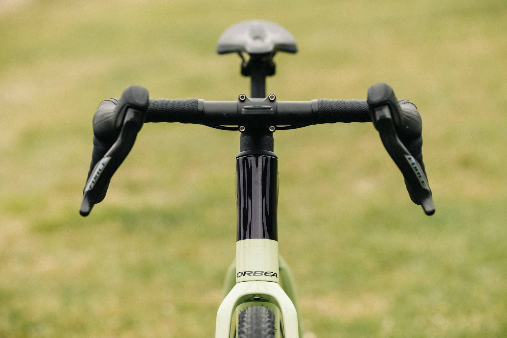 https://www.vojomag.com/app/uploads/2025/06/gravel orbea terra 2025 vojo paul humbert 13.jpg