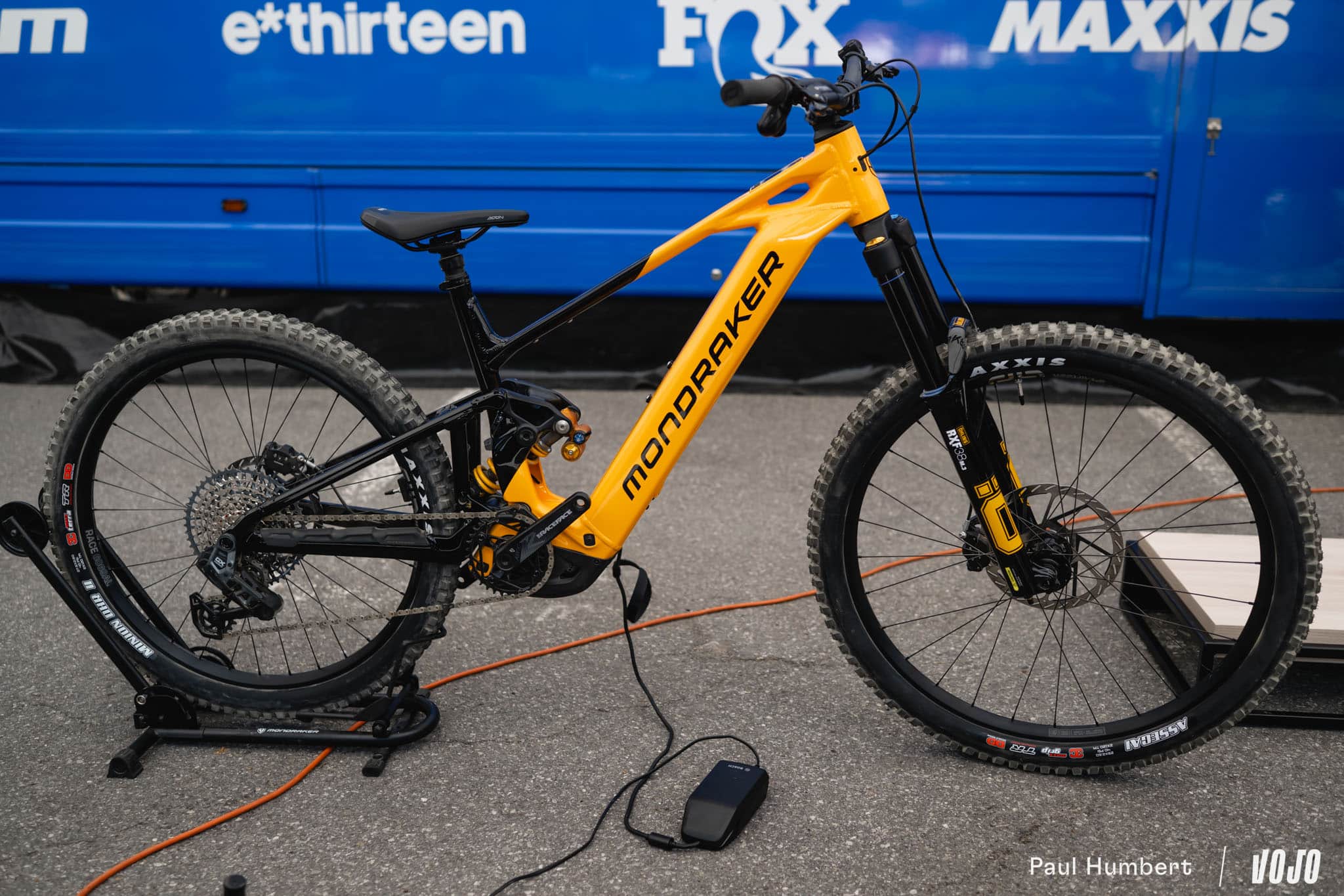 https://www.vojomag.com/app/uploads/2025/06/mondraker Level 2026 Passportes Les Gets Vttae Test Salon 2025 Vojo Paul Humbert 13.jpg