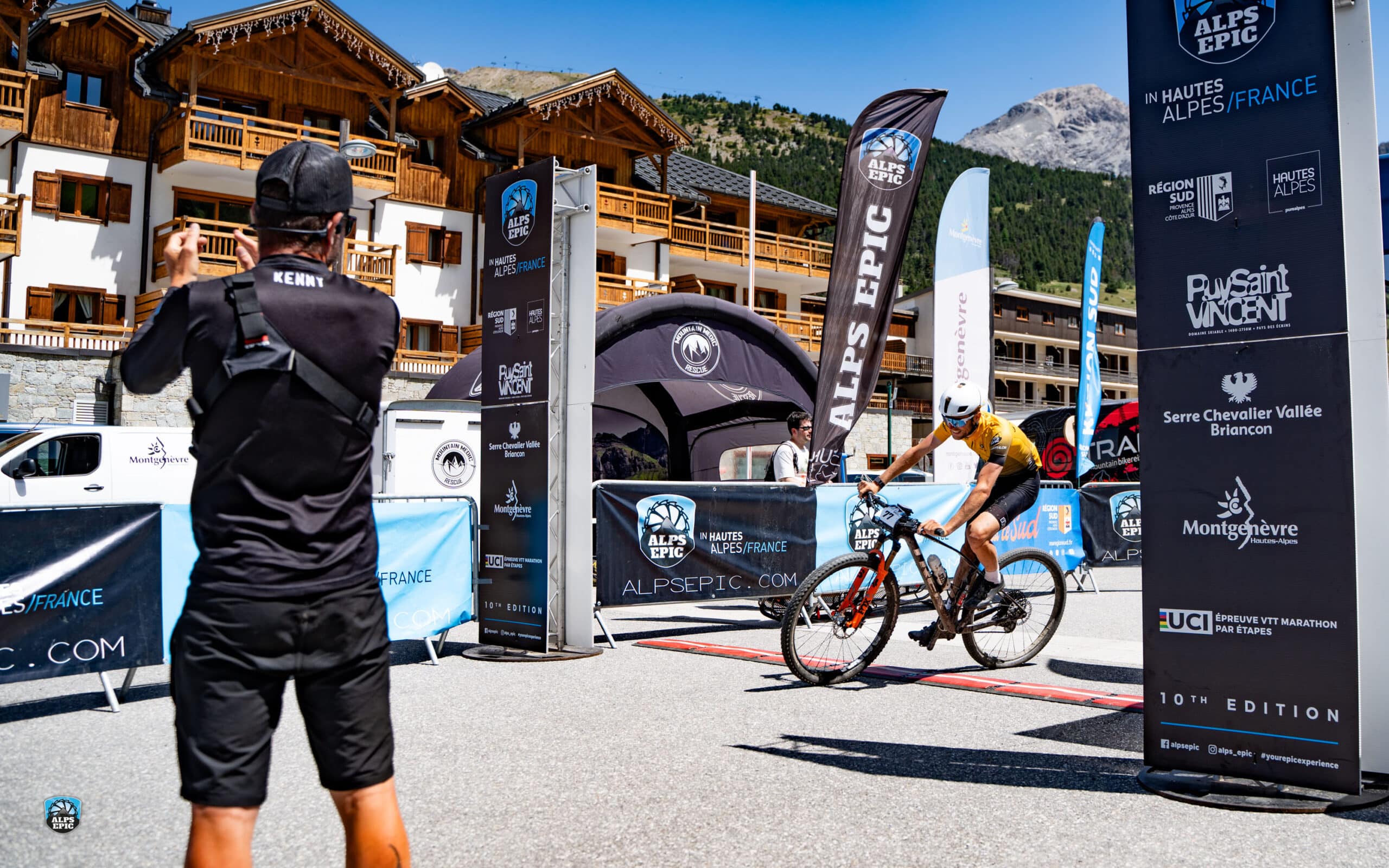 https://www.vojomag.com/app/uploads/2025/07/AlpsEPIC PODIUM STAGE5 143 scaled.jpg